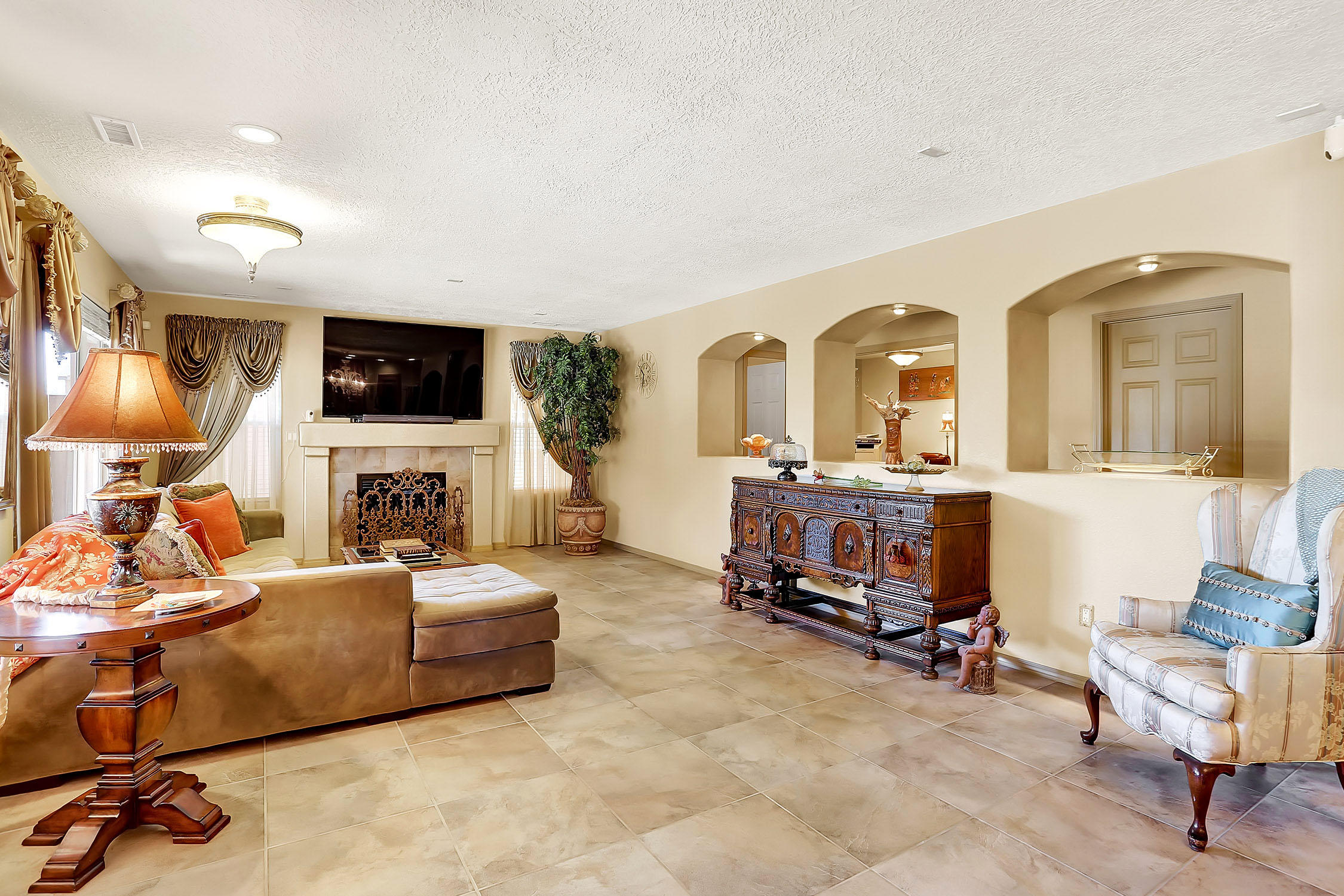 6405 AVENIDA SEVILLE NW