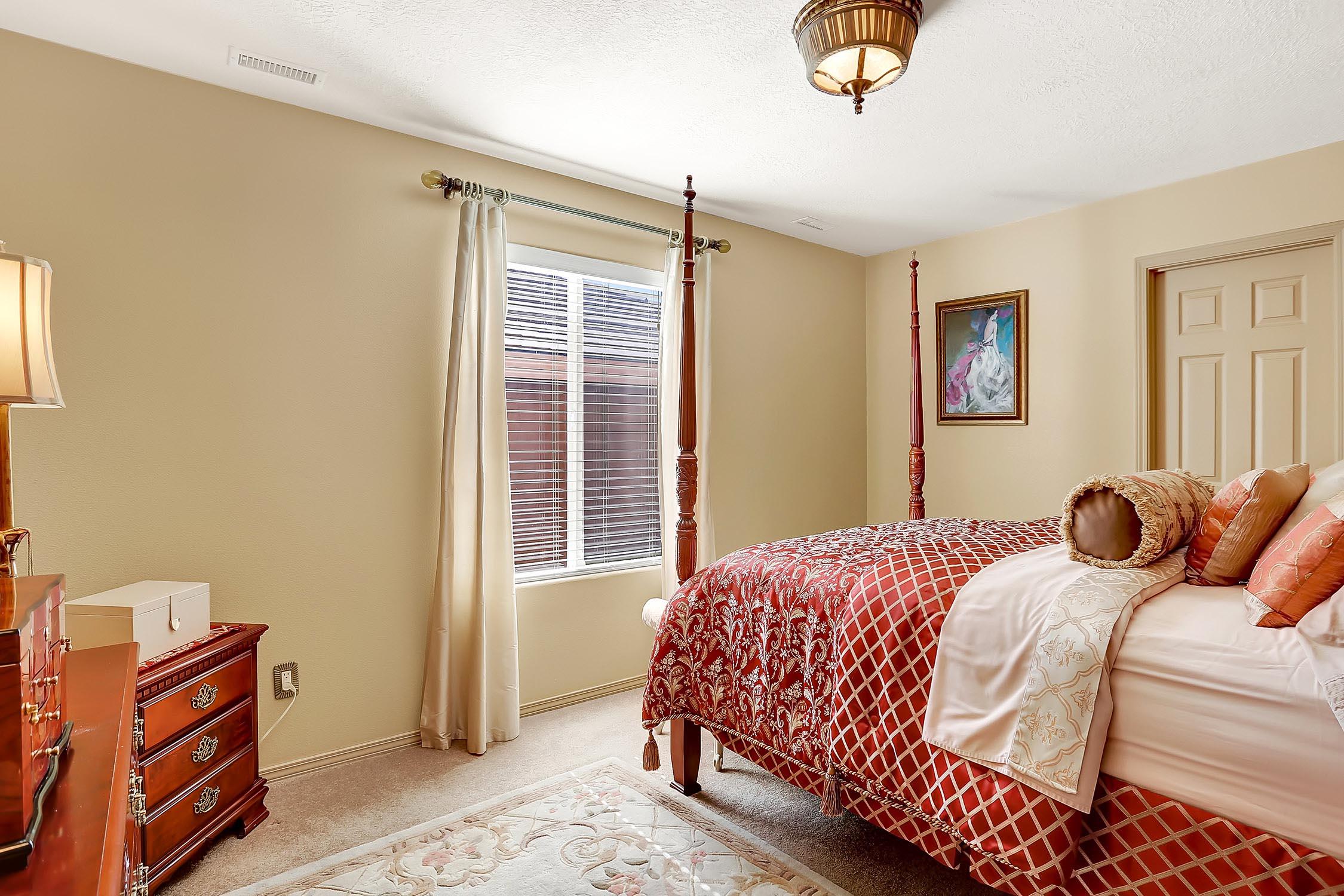 6405 AVENIDA SEVILLE NW