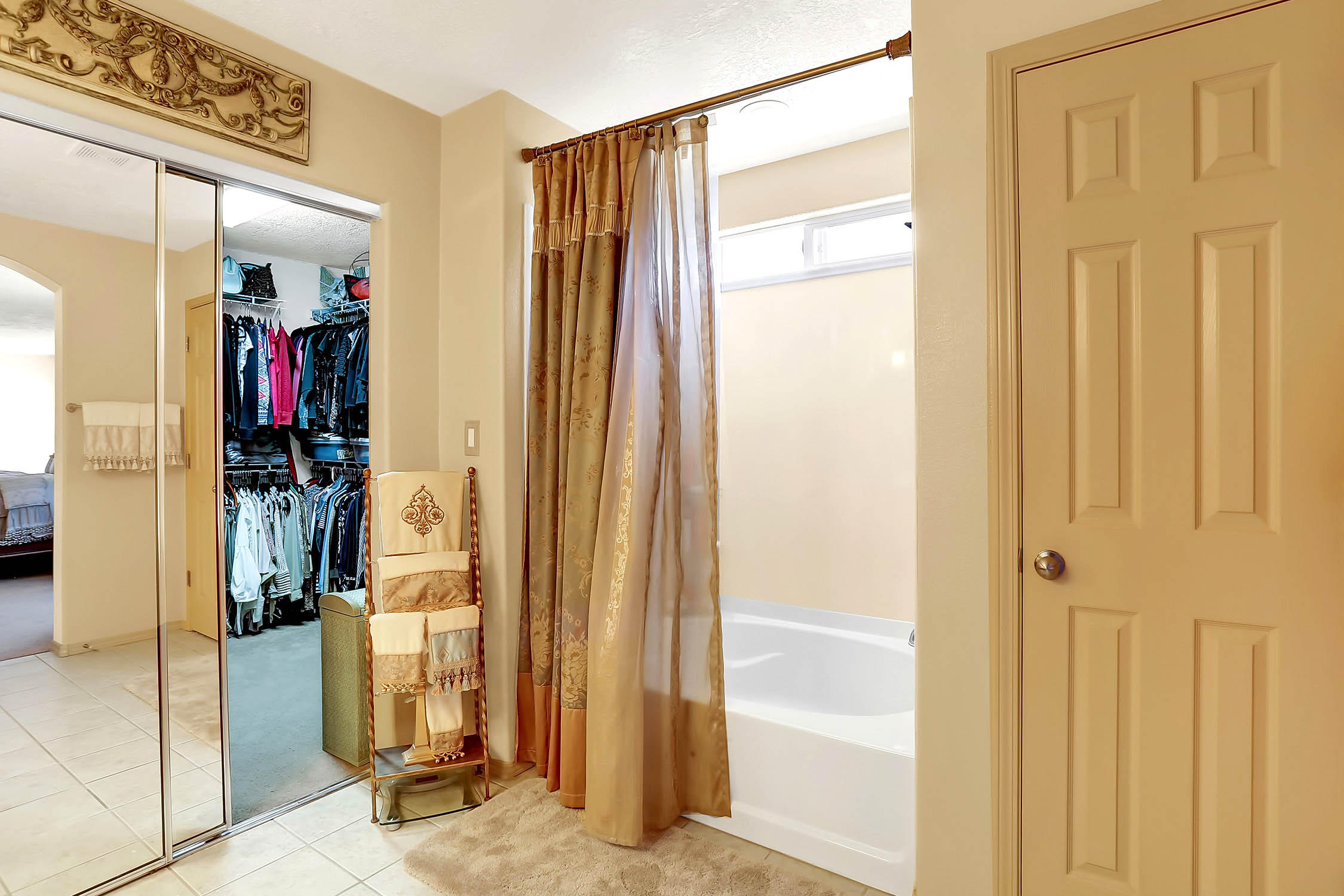 6405 AVENIDA SEVILLE NW