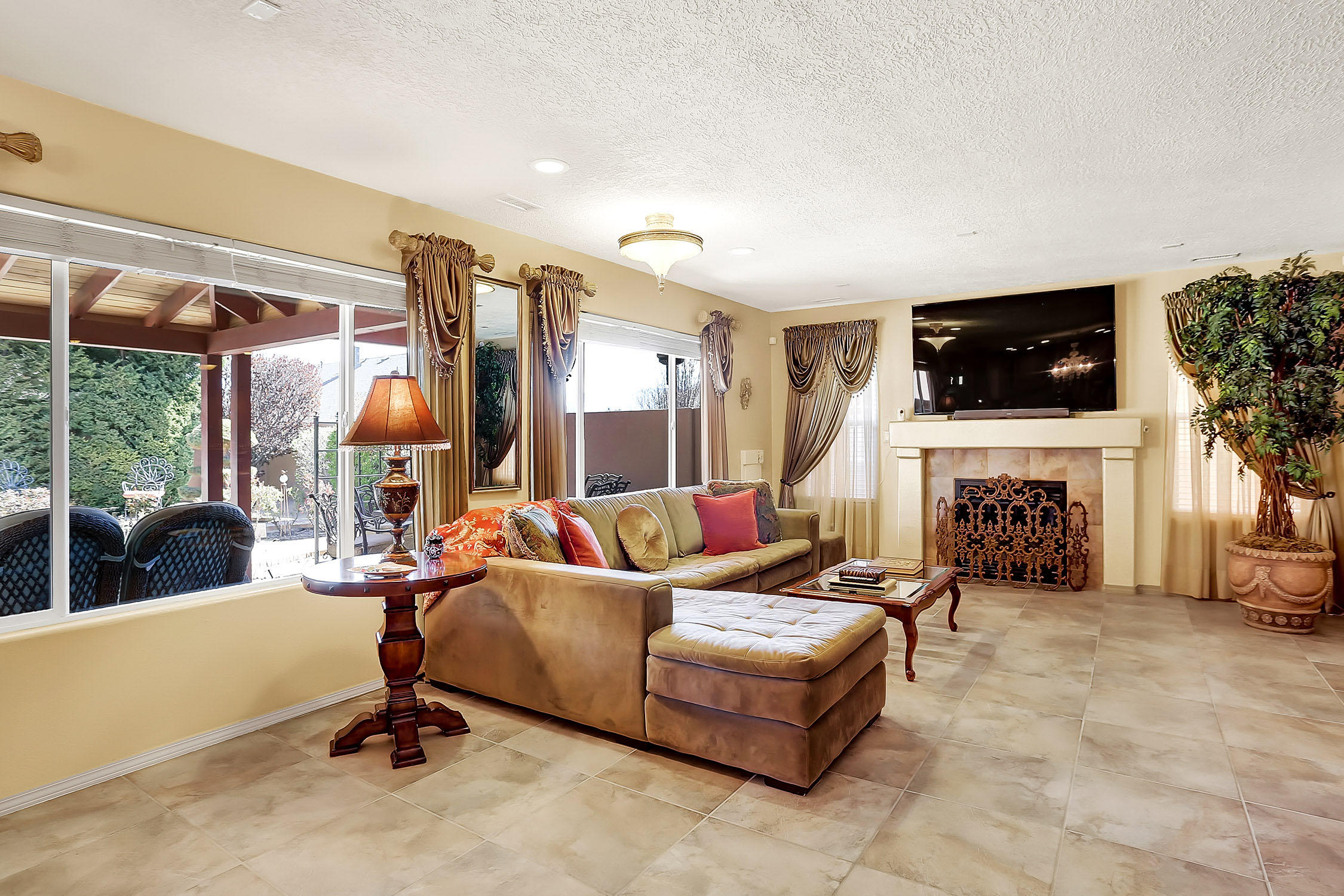 6405 AVENIDA SEVILLE NW