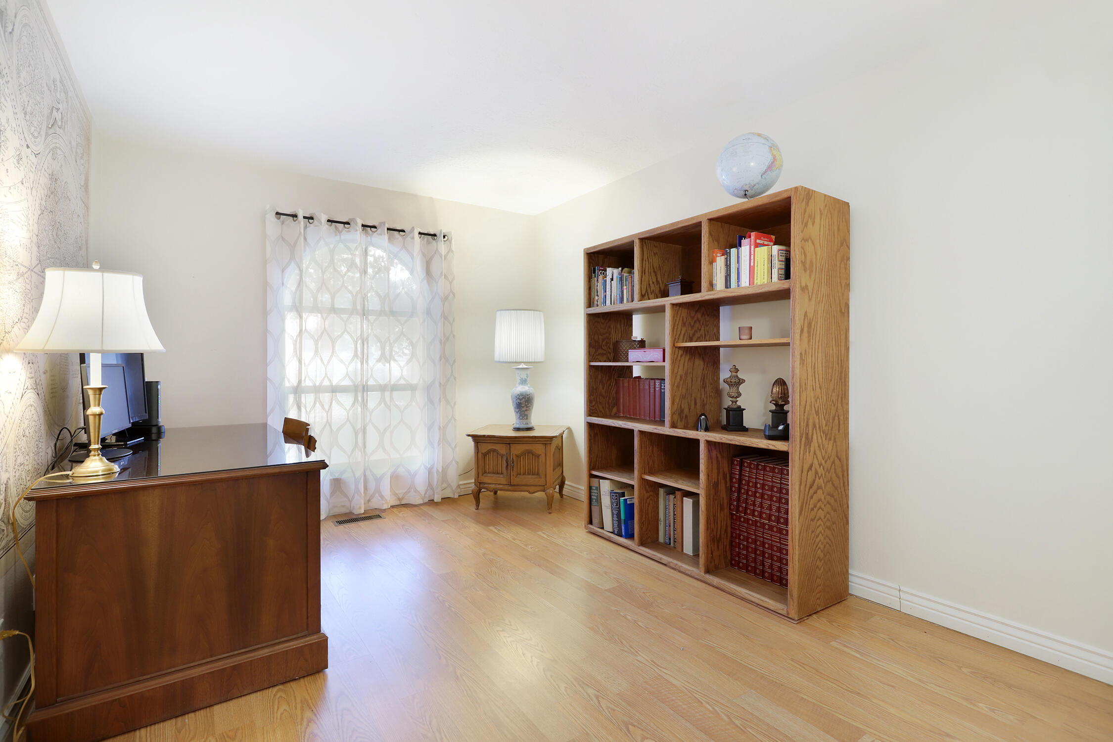 1021 WAGON TRAIN Drive SE