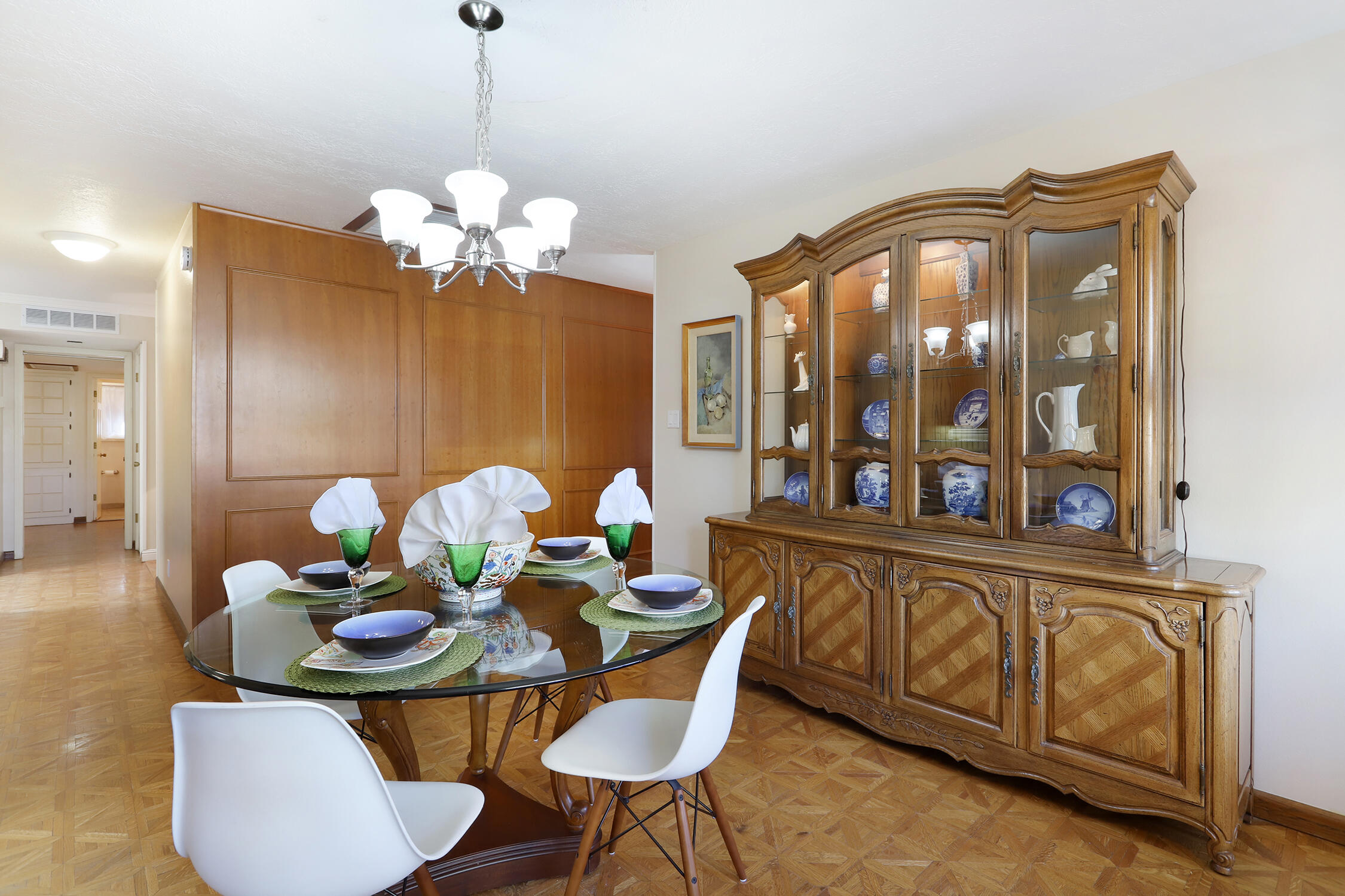 1021 WAGON TRAIN Drive SE