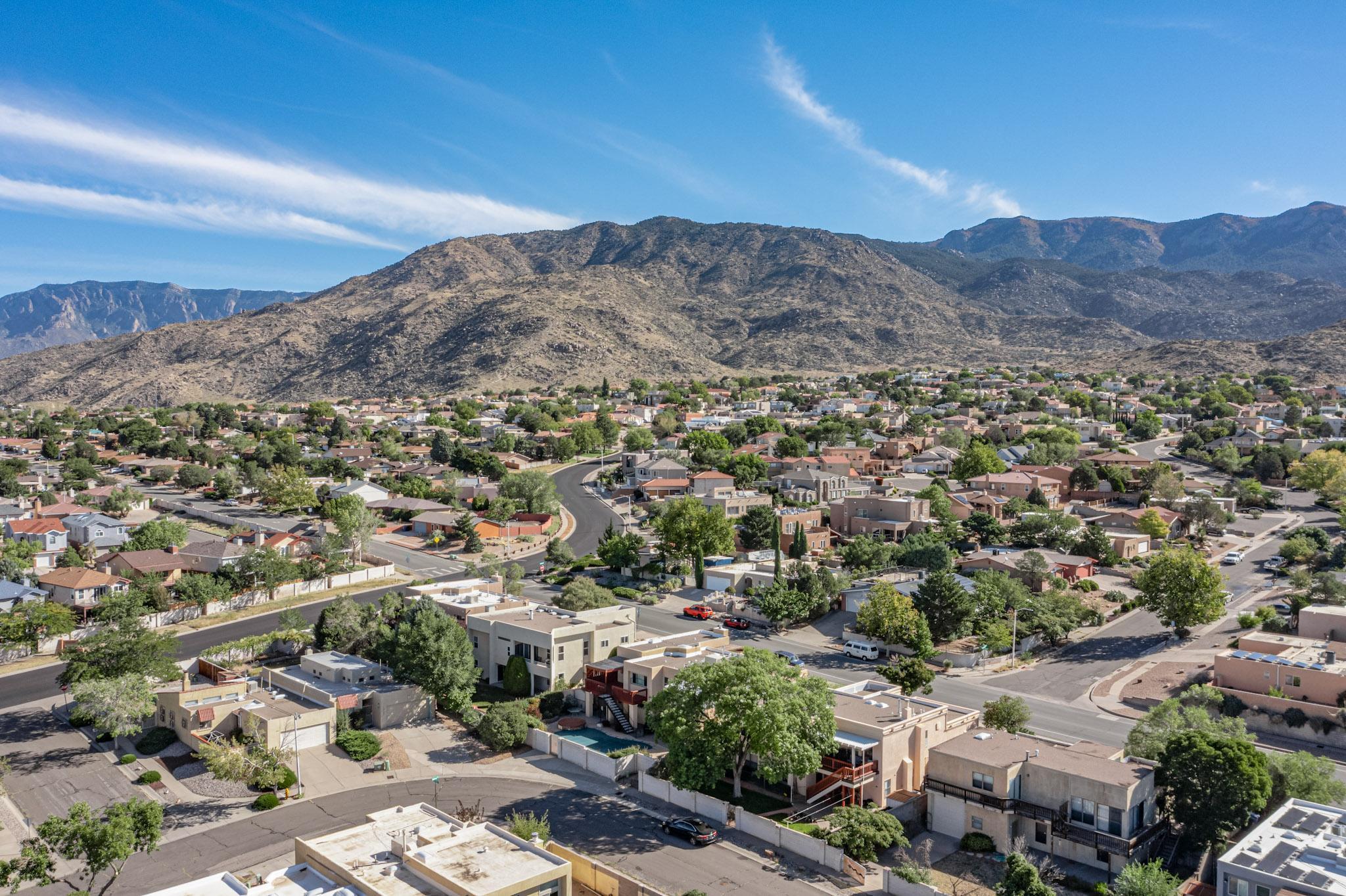 1505 MONTE LARGO Drive NE