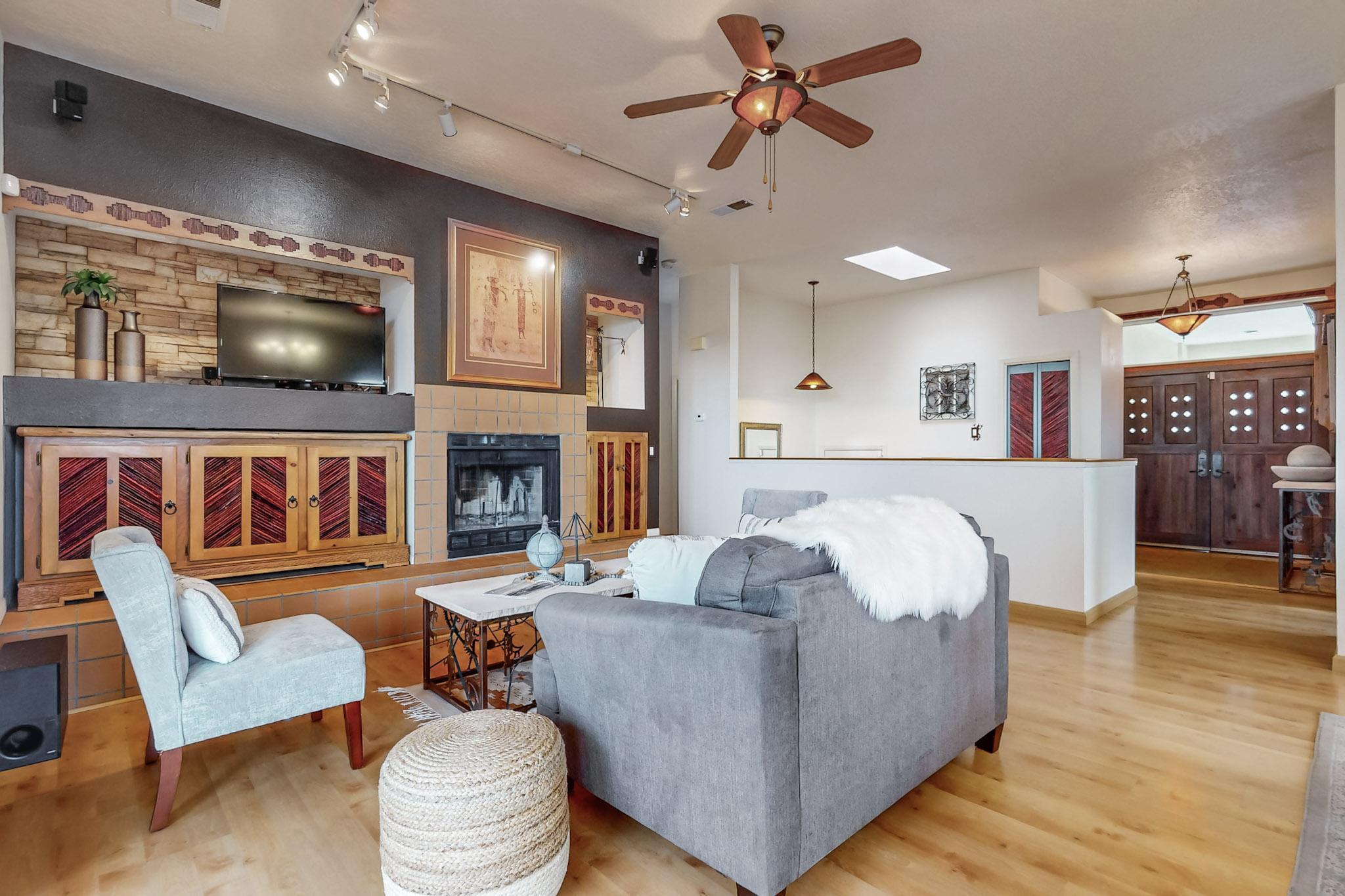 1505 MONTE LARGO Drive NE