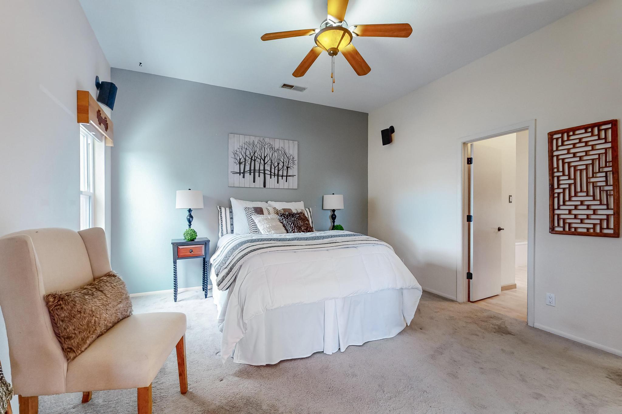 1505 MONTE LARGO Drive NE