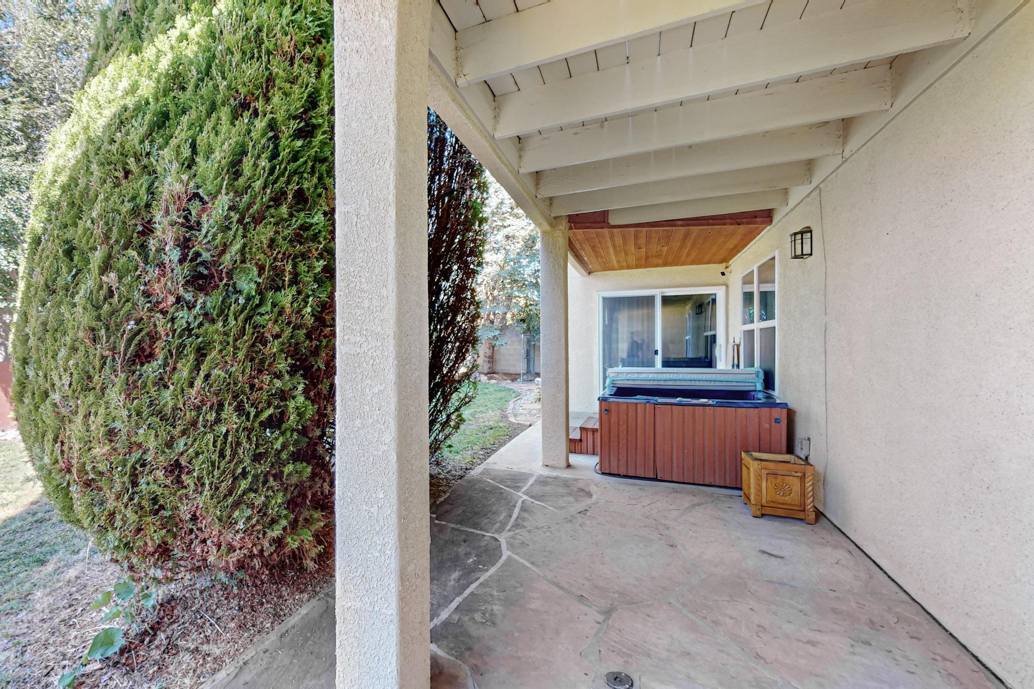 1505 MONTE LARGO Drive NE