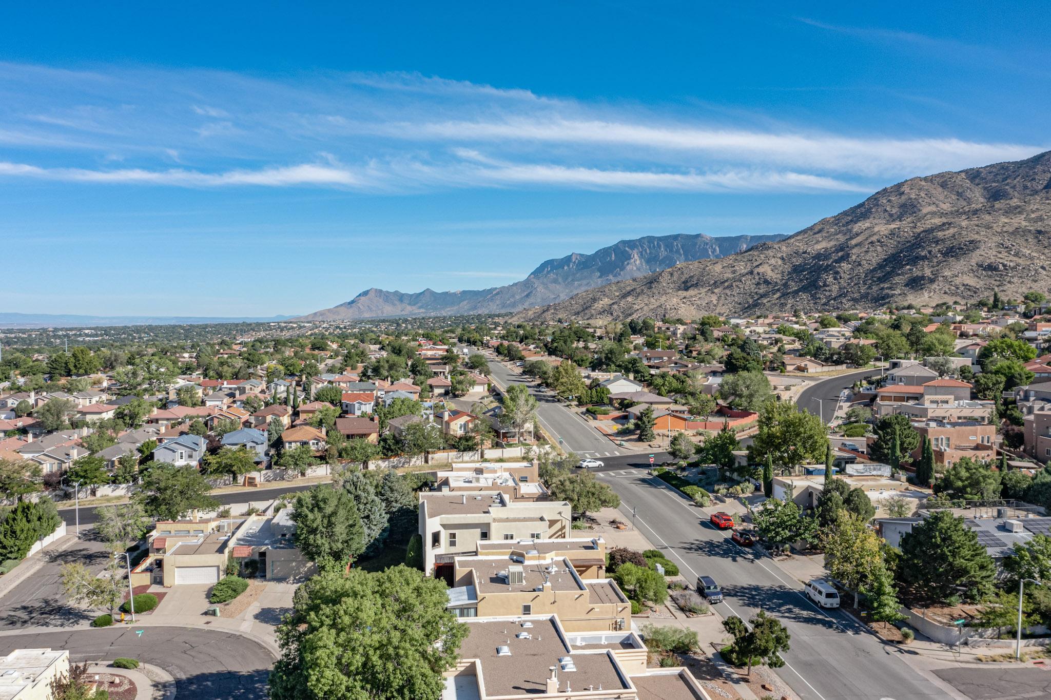 1505 MONTE LARGO Drive NE