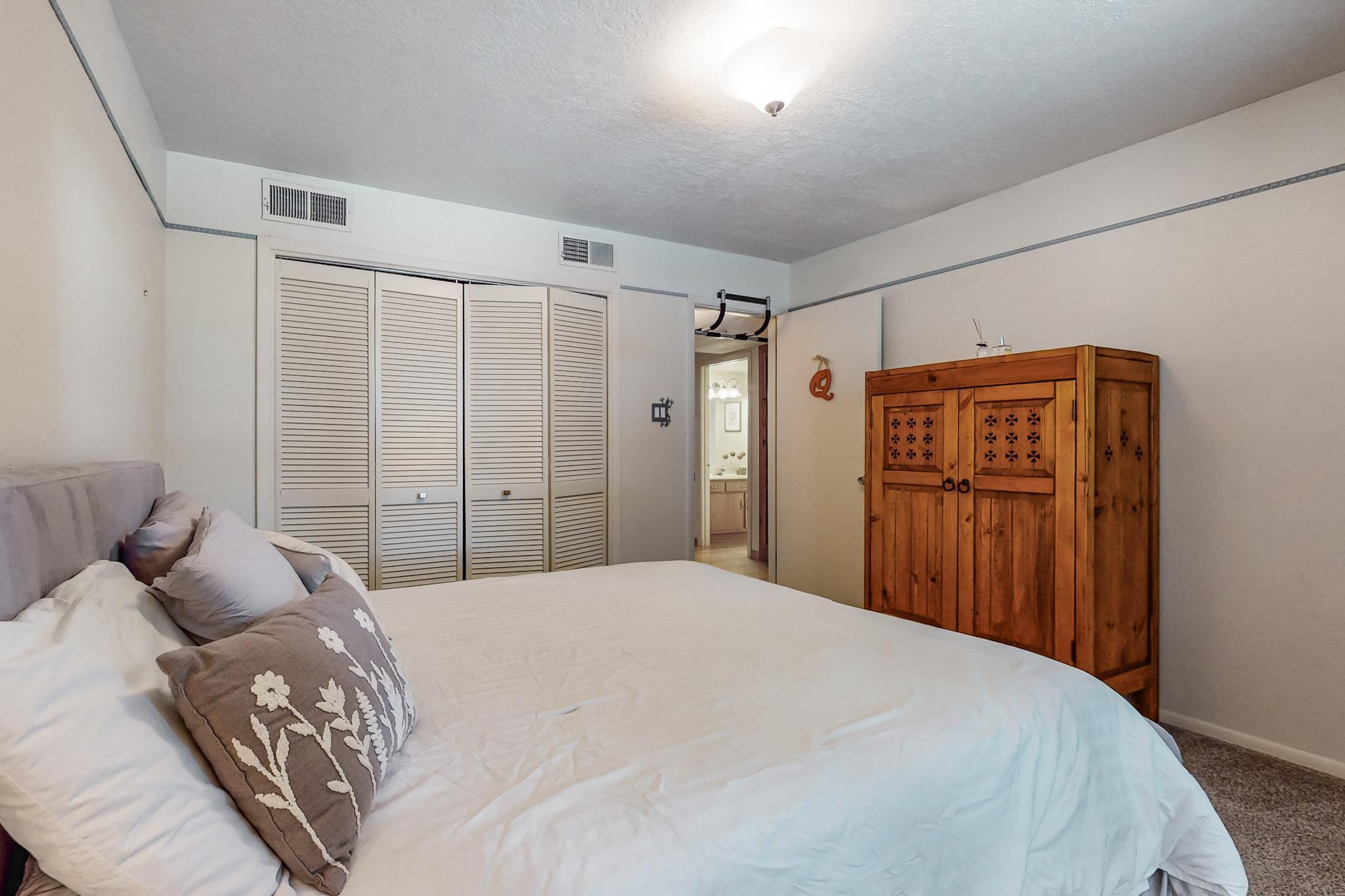 1505 MONTE LARGO Drive NE