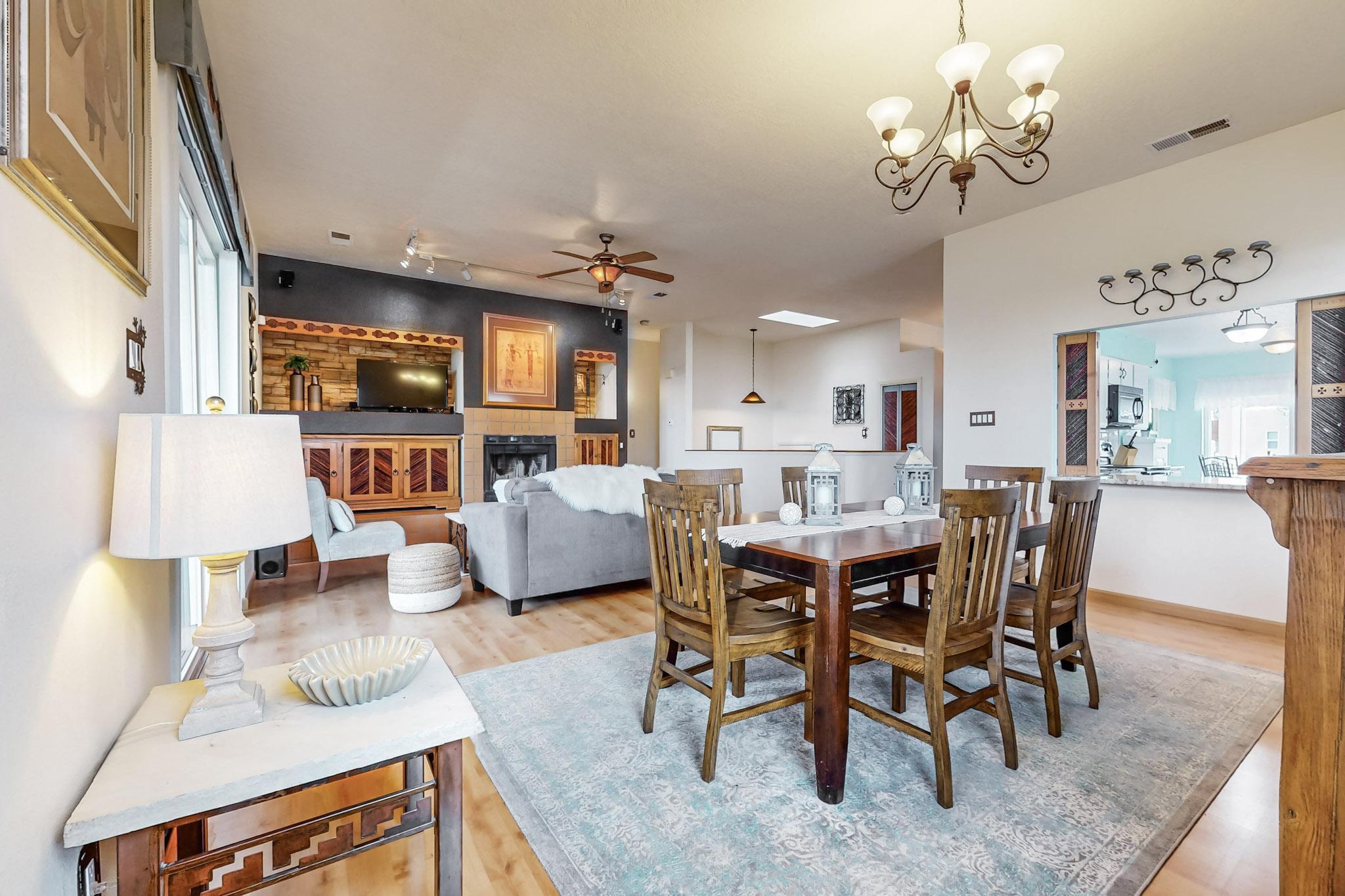 1505 MONTE LARGO Drive NE