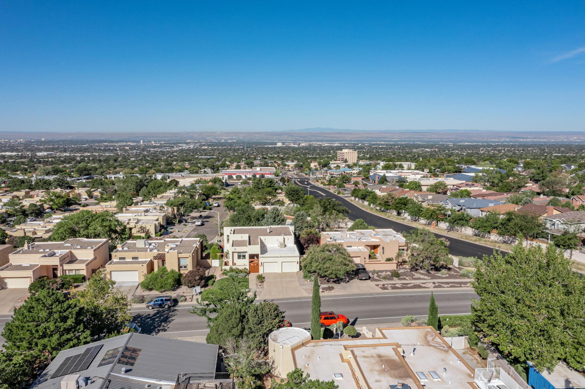 1505 MONTE LARGO Drive NE