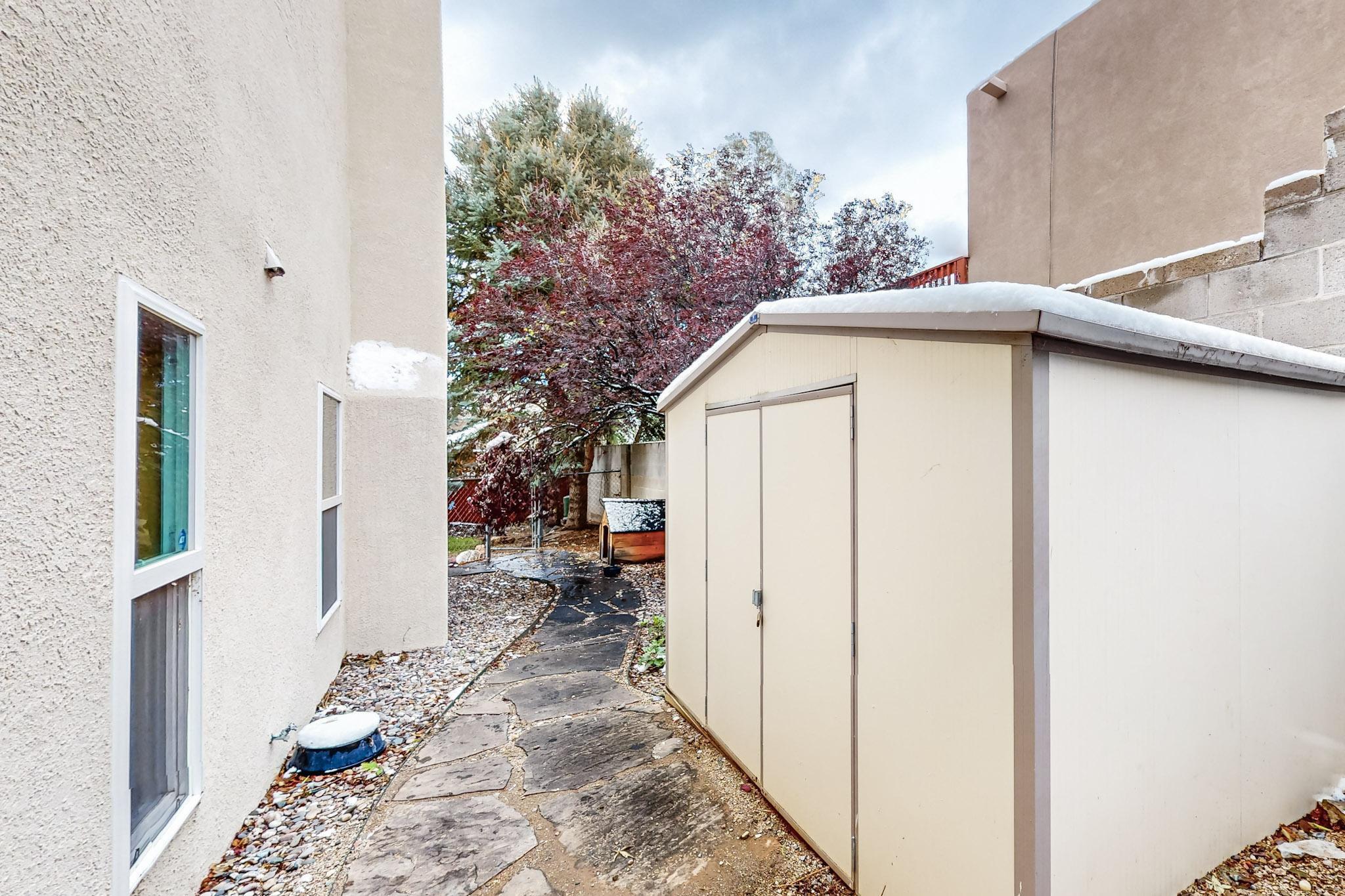 1505 MONTE LARGO Drive NE