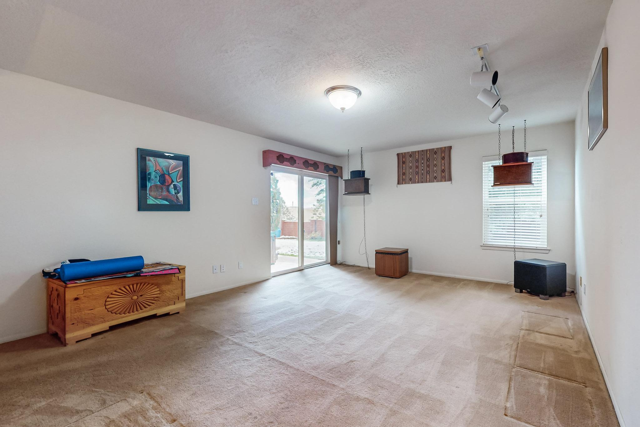 1505 MONTE LARGO Drive NE