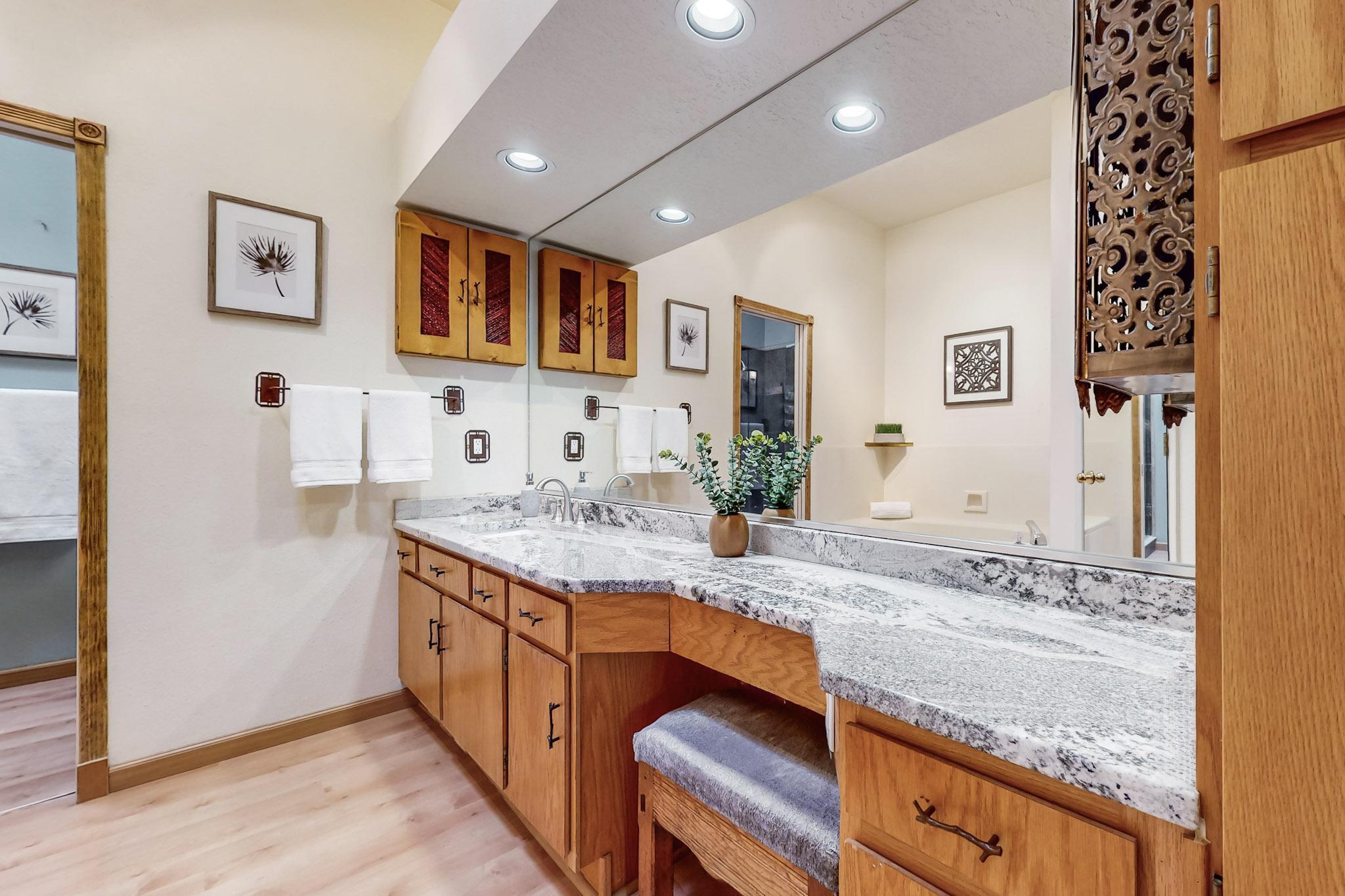 1505 MONTE LARGO Drive NE