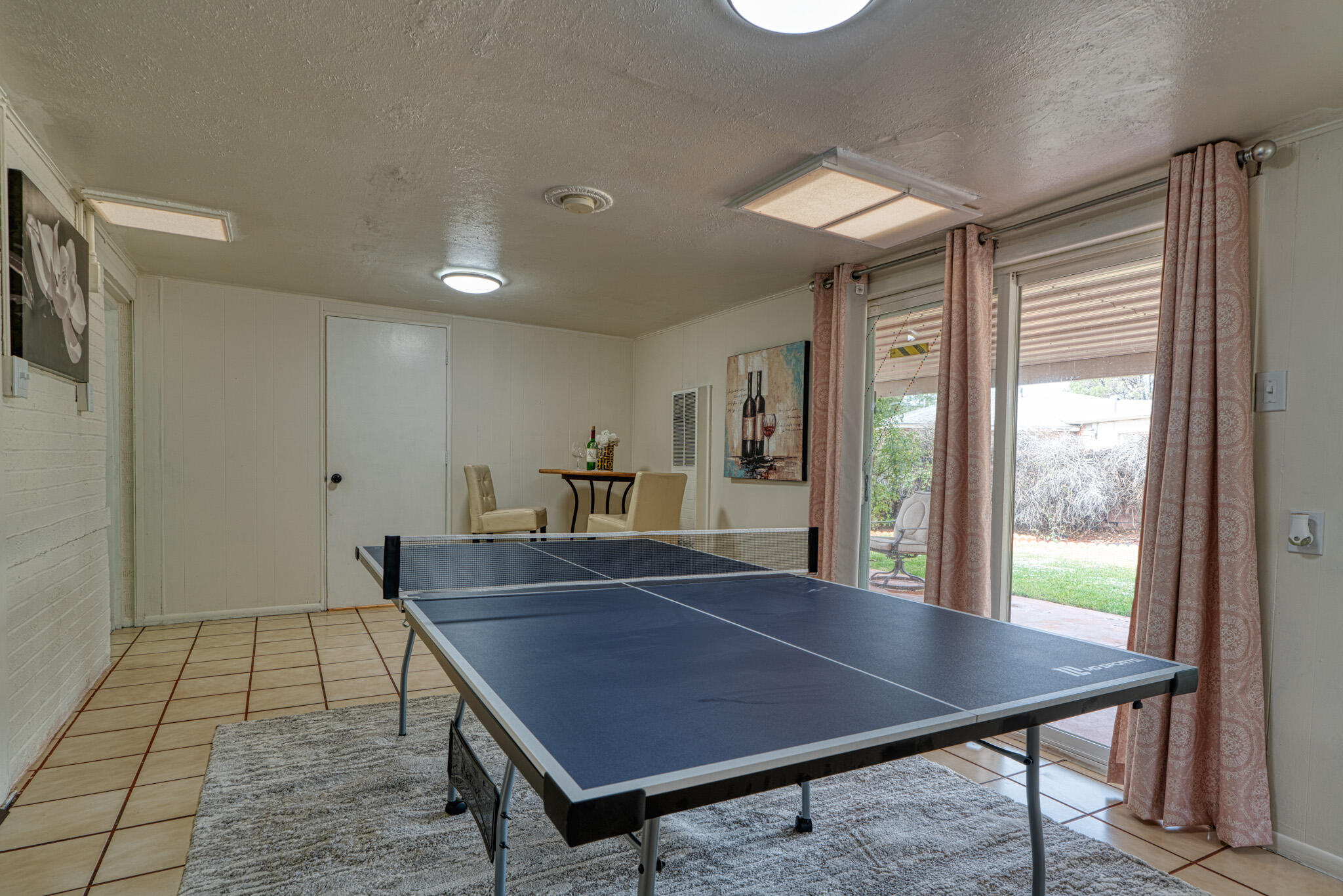 7611 APACHE Avenue NE