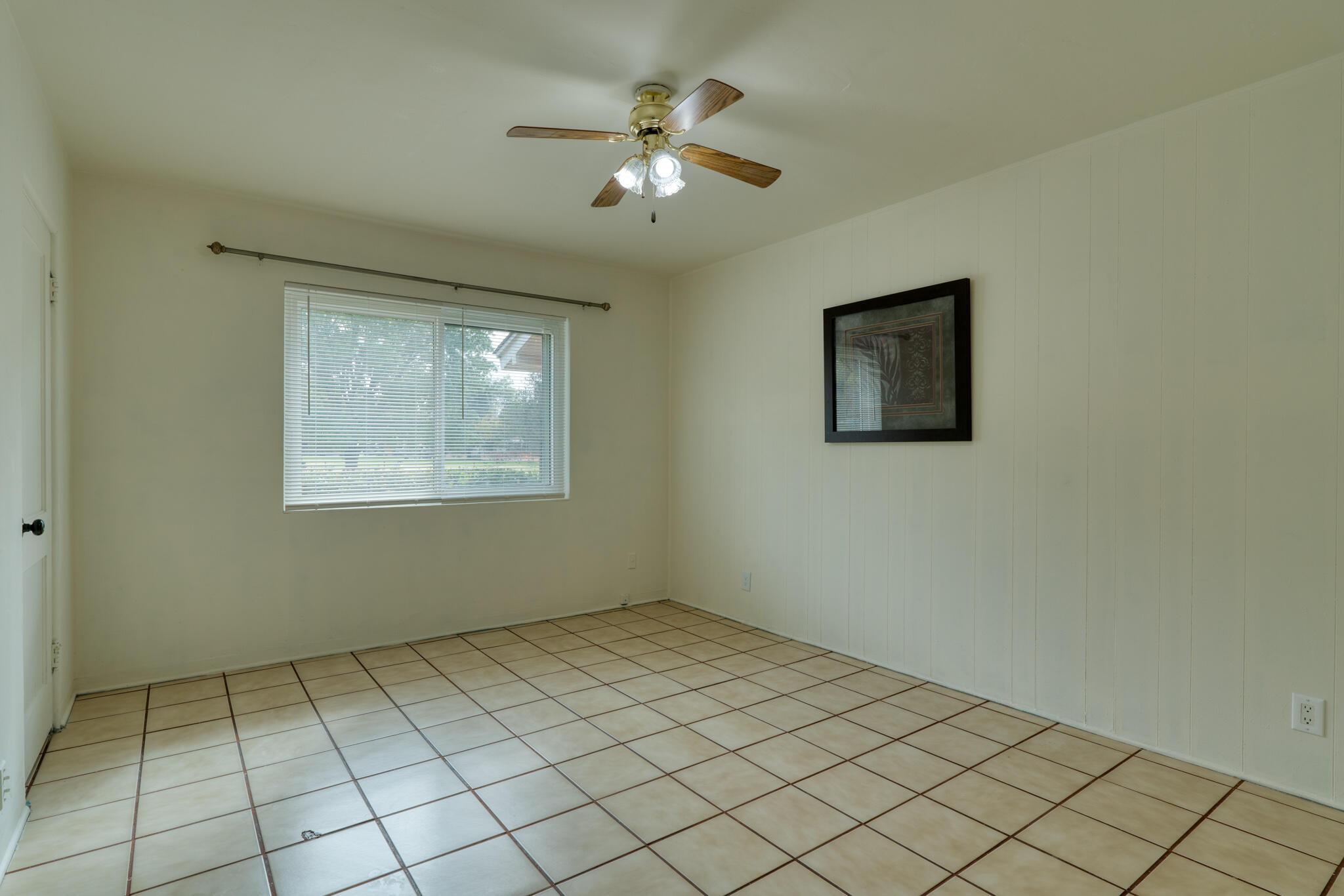 7611 APACHE Avenue NE