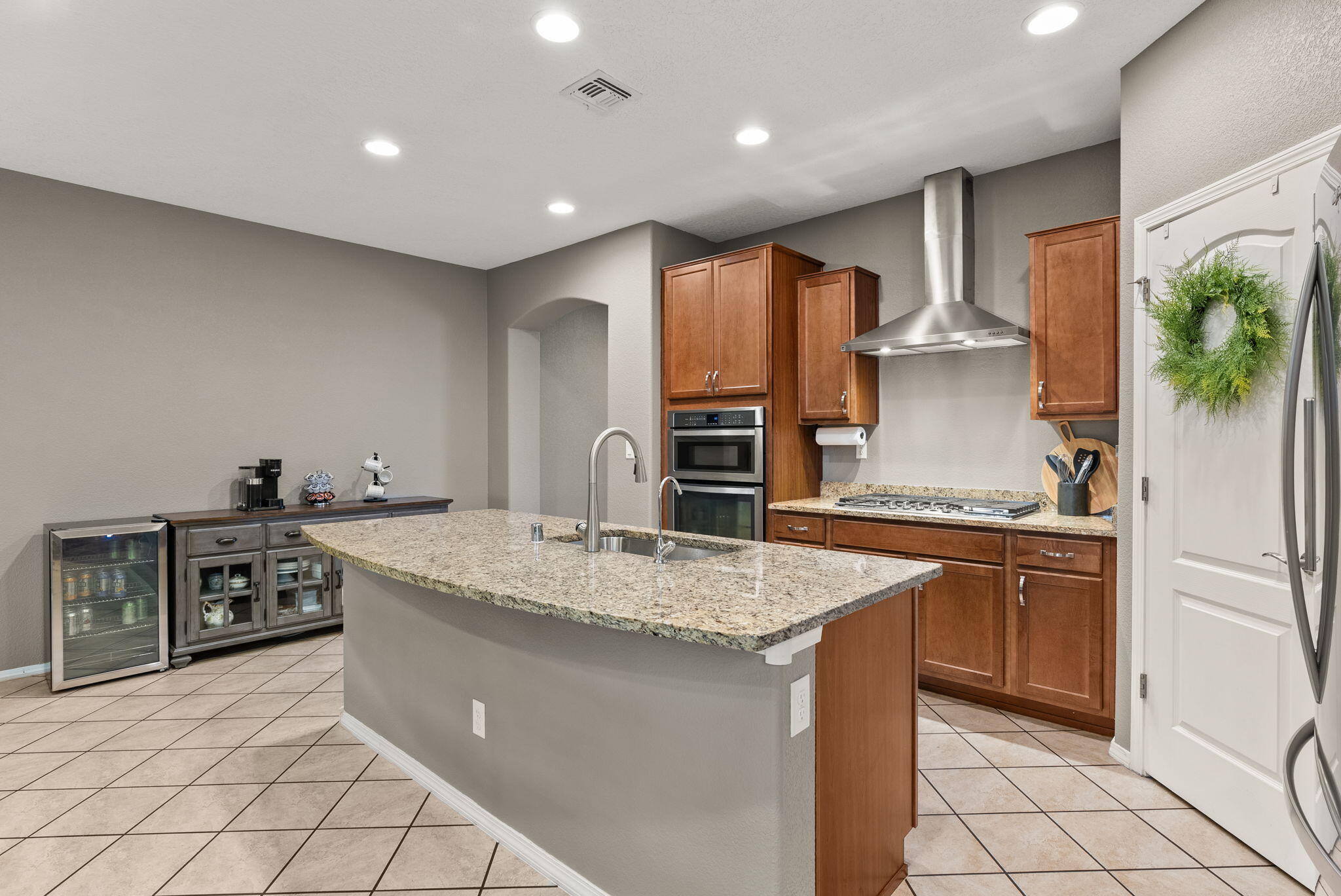 7006 OVERVIEW Road NE