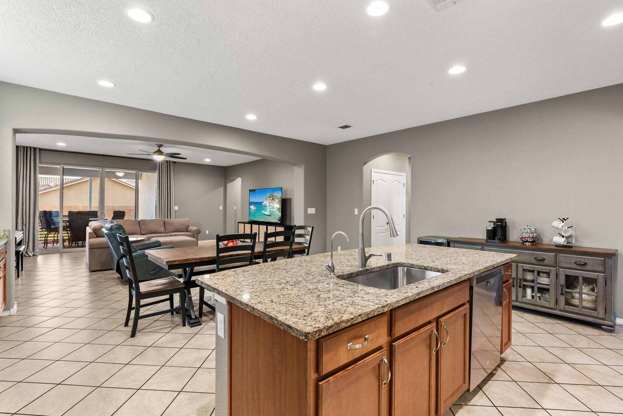 7006 OVERVIEW Road NE