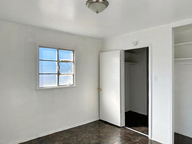 300 RHODE ISLAND Street SE