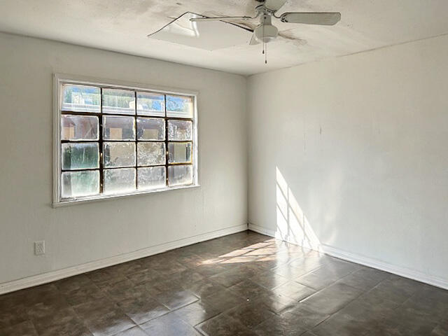 300 RHODE ISLAND Street SE