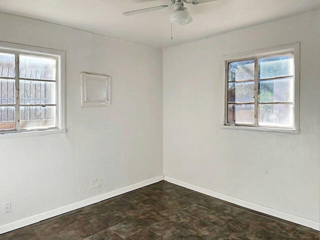 300 RHODE ISLAND Street SE