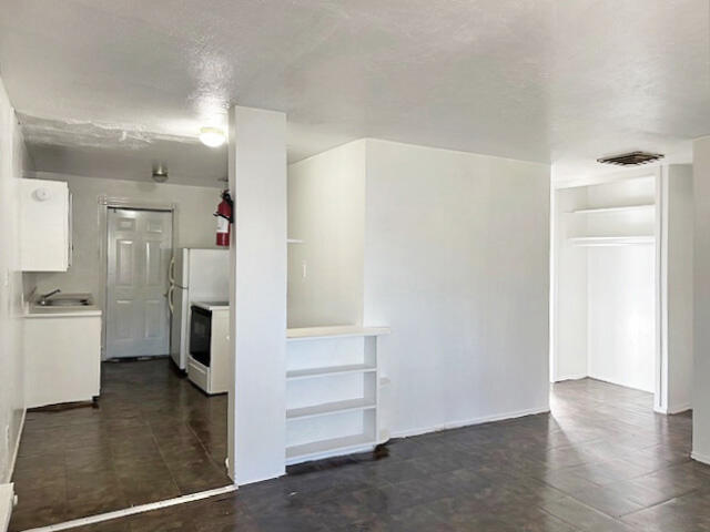 300 RHODE ISLAND Street SE