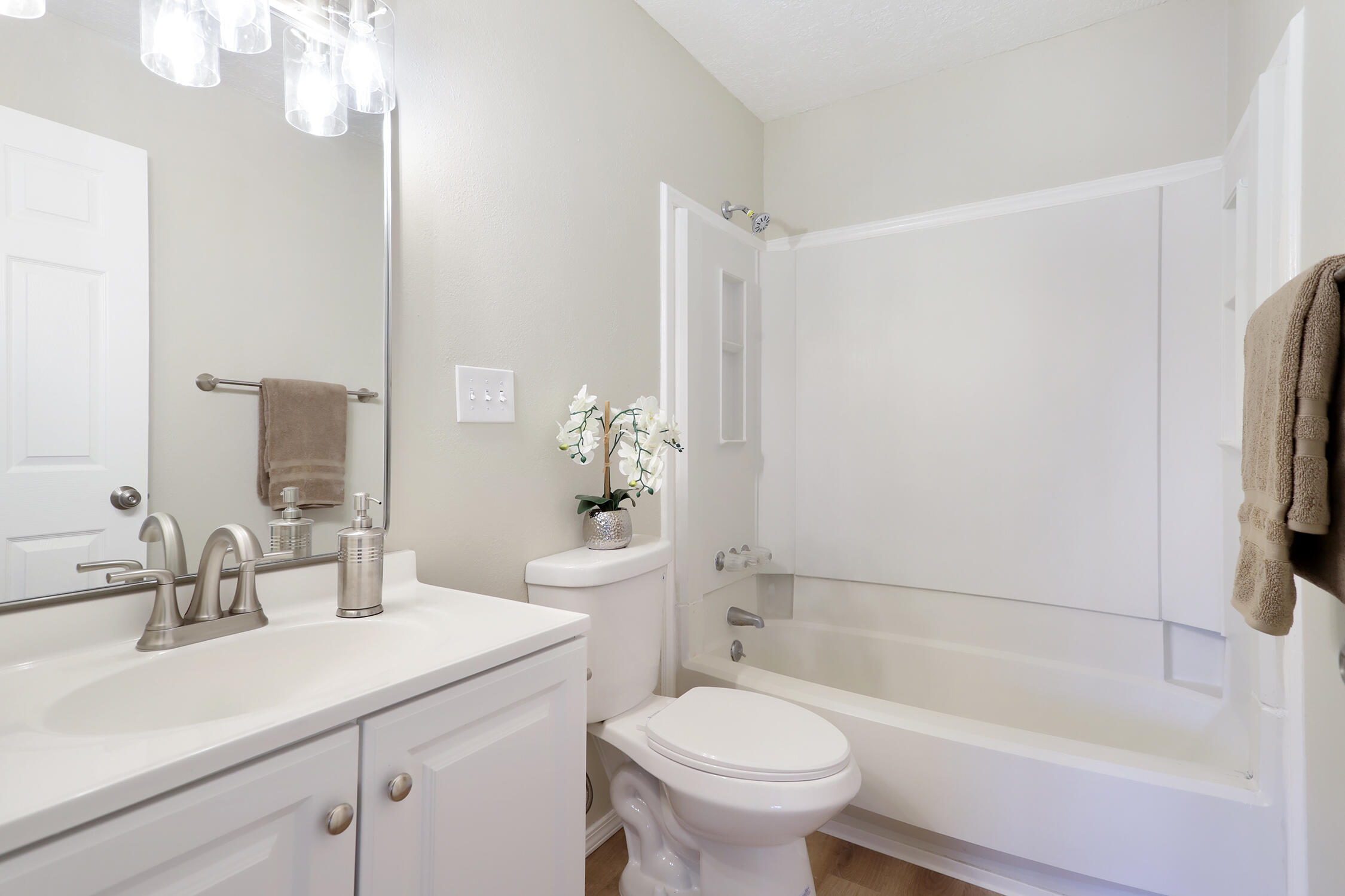 5716 DON LORENZO Drive SW