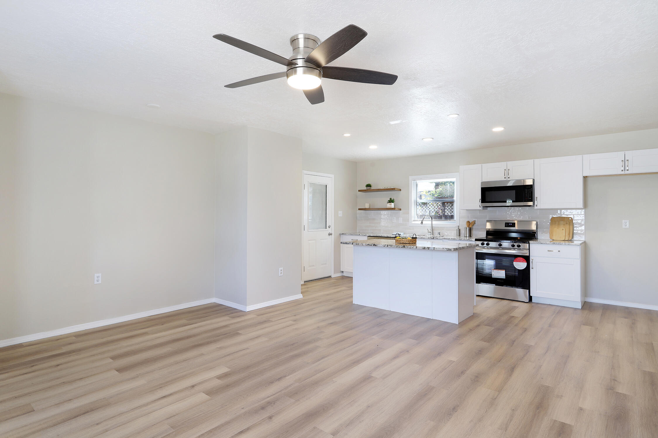 5716 DON LORENZO Drive SW