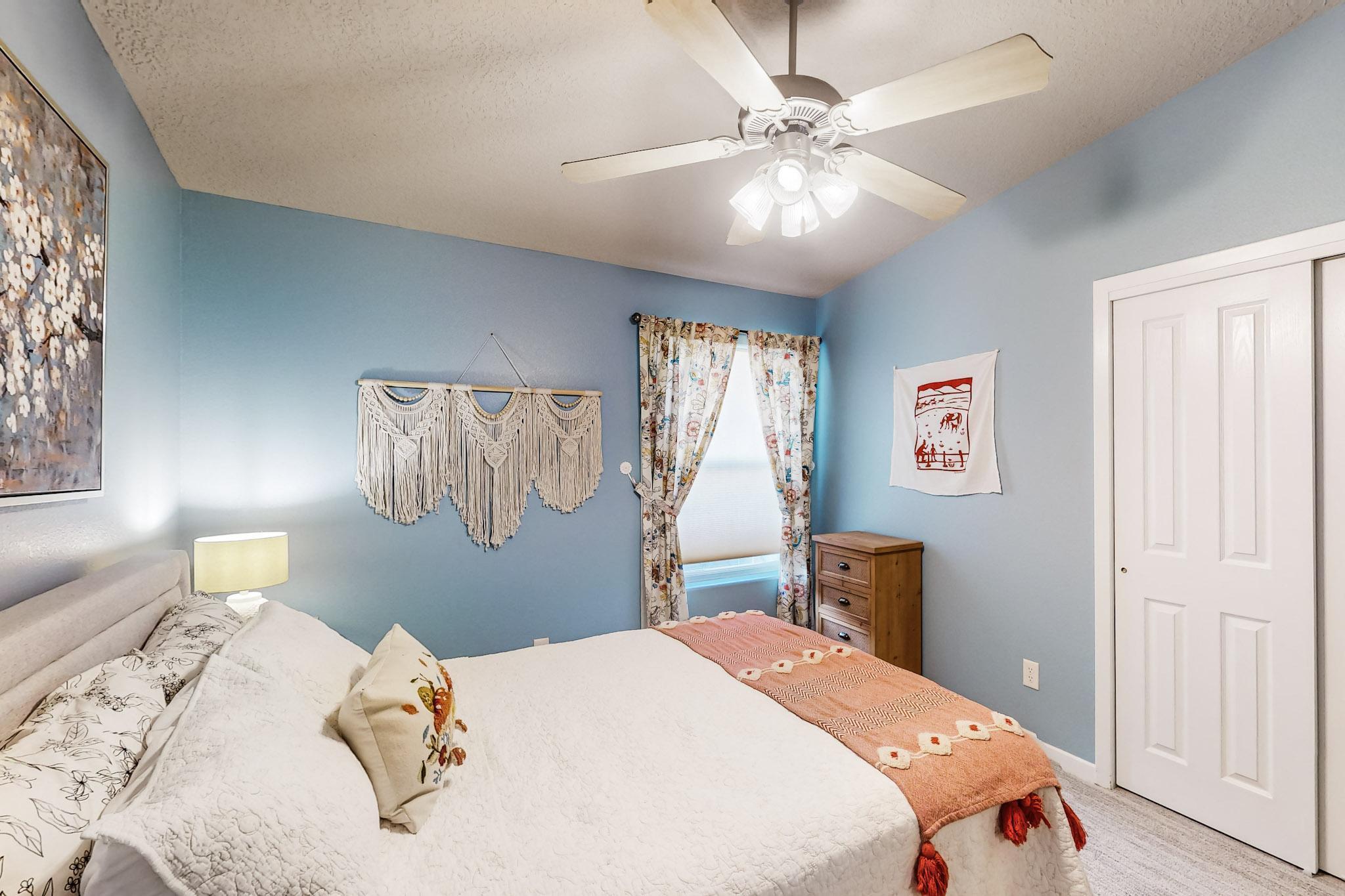 1333 REYNOSA Loop SE
