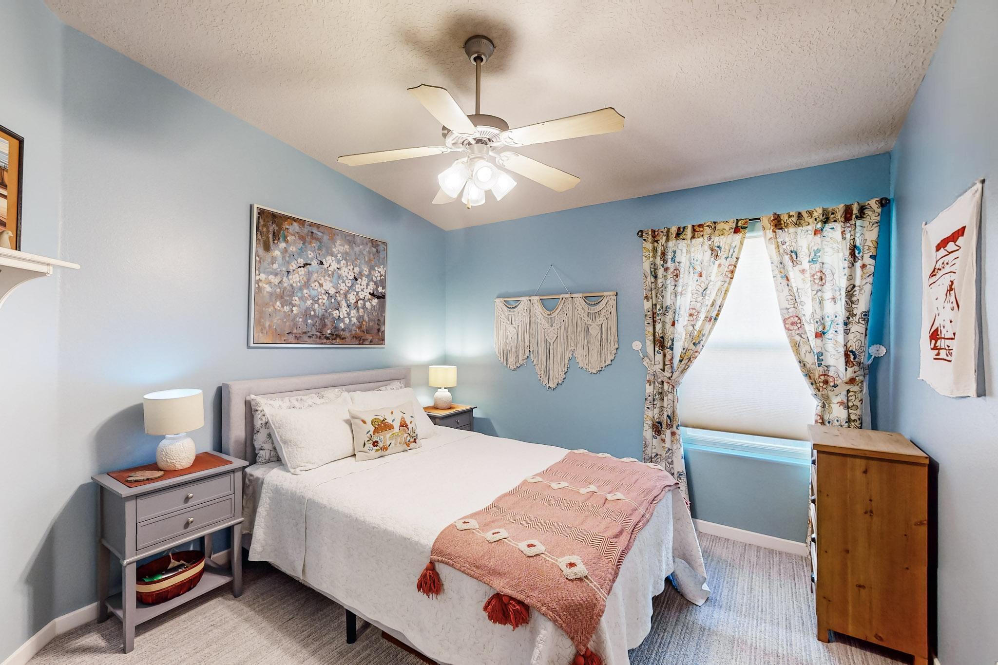 1333 REYNOSA Loop SE