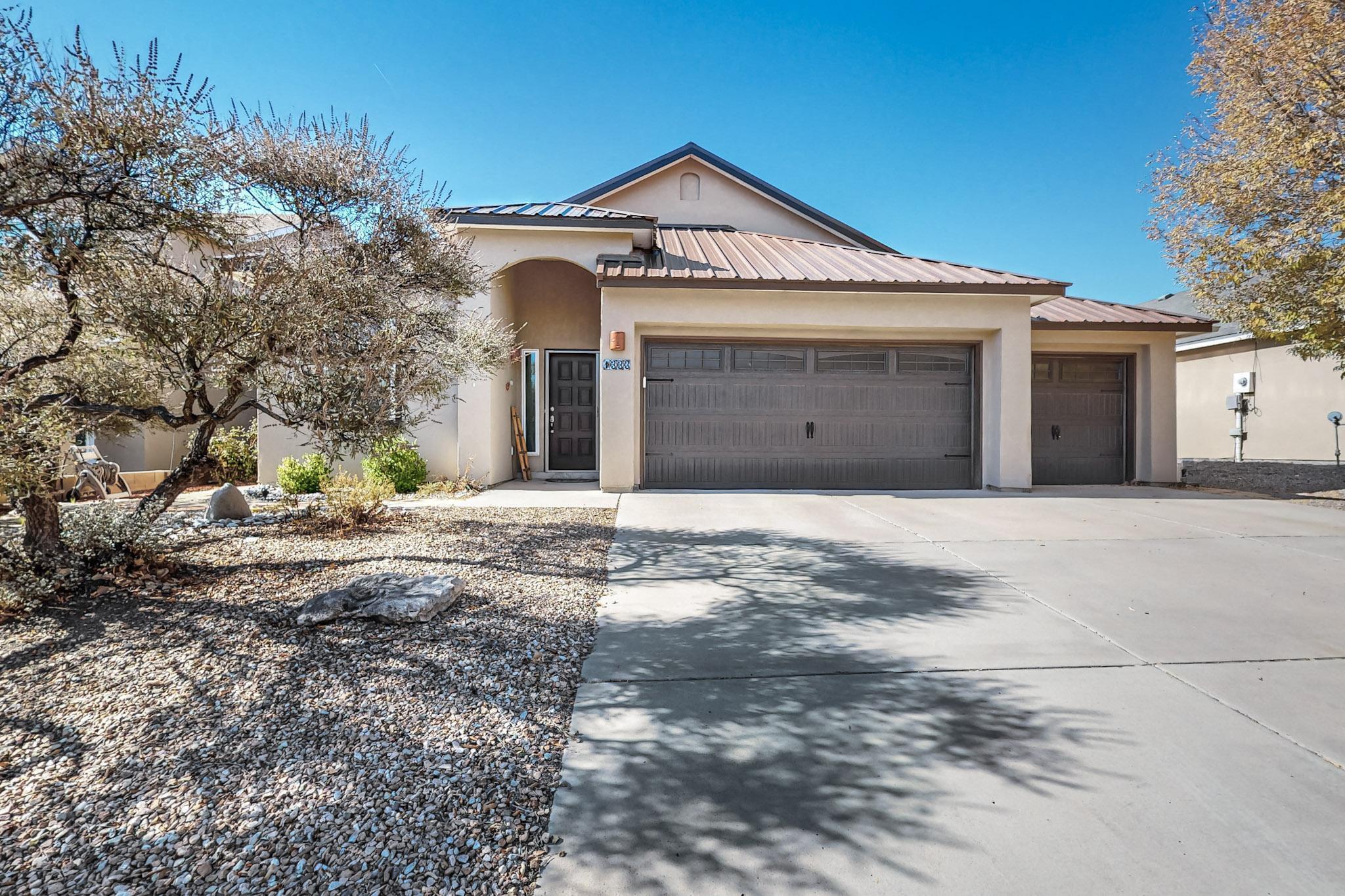 1333 REYNOSA Loop SE