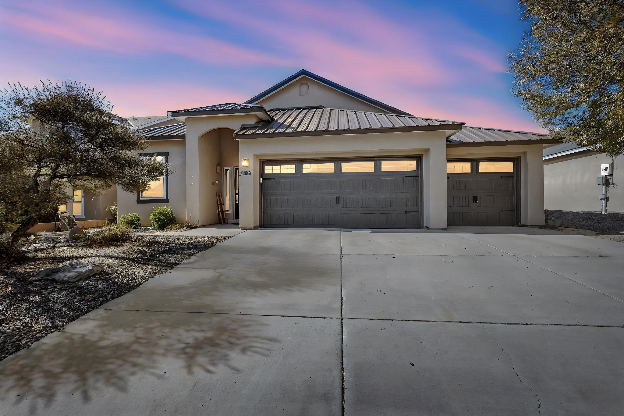 1333 REYNOSA Loop SE