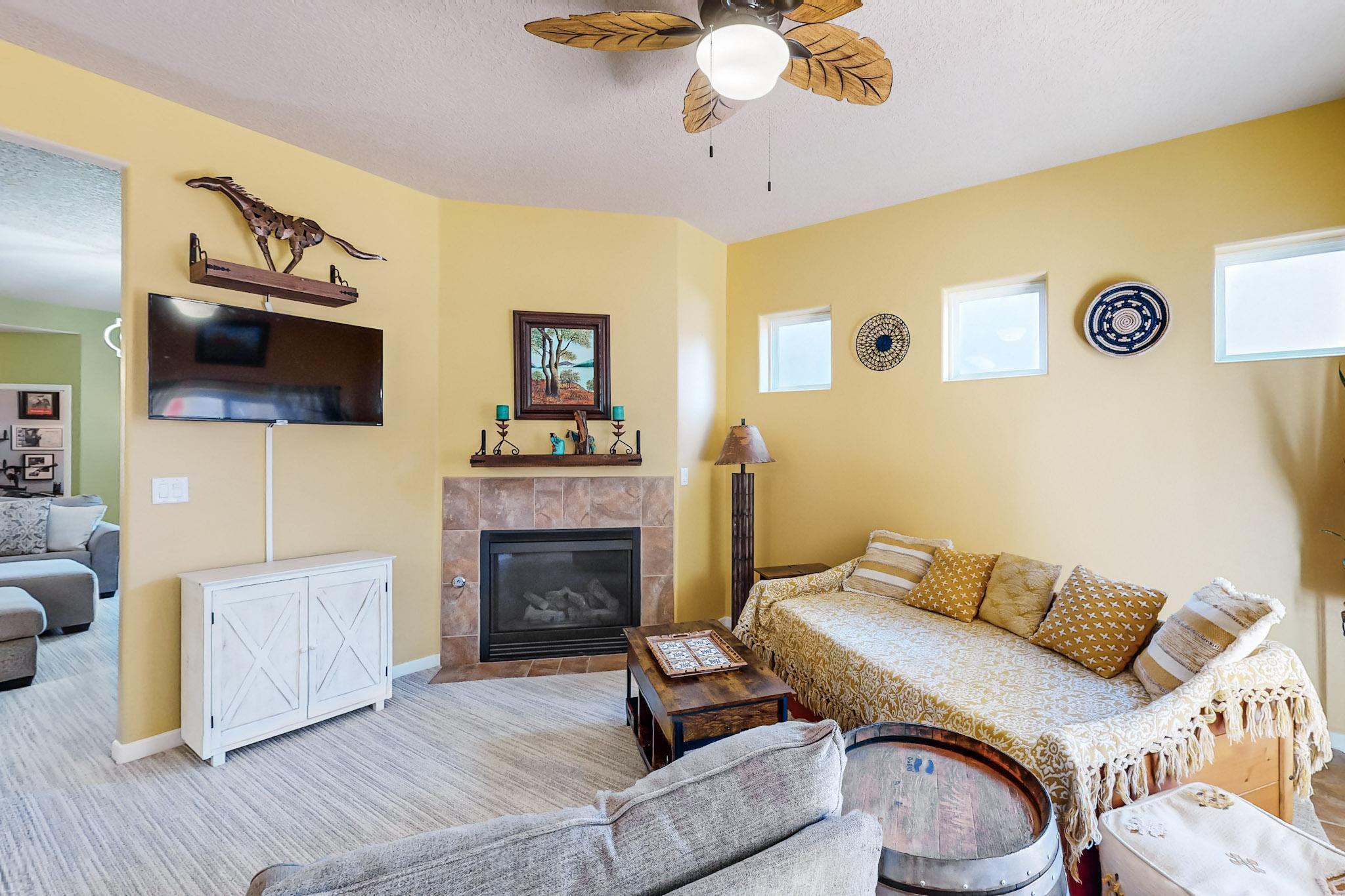 1333 REYNOSA Loop SE