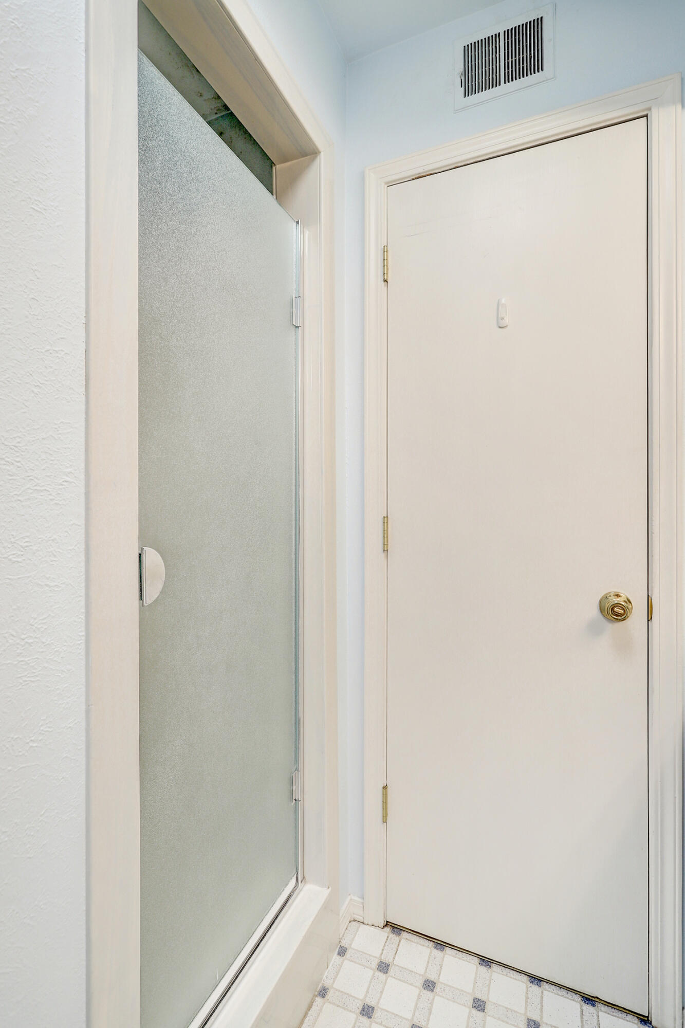 1205 Bernalillo Place