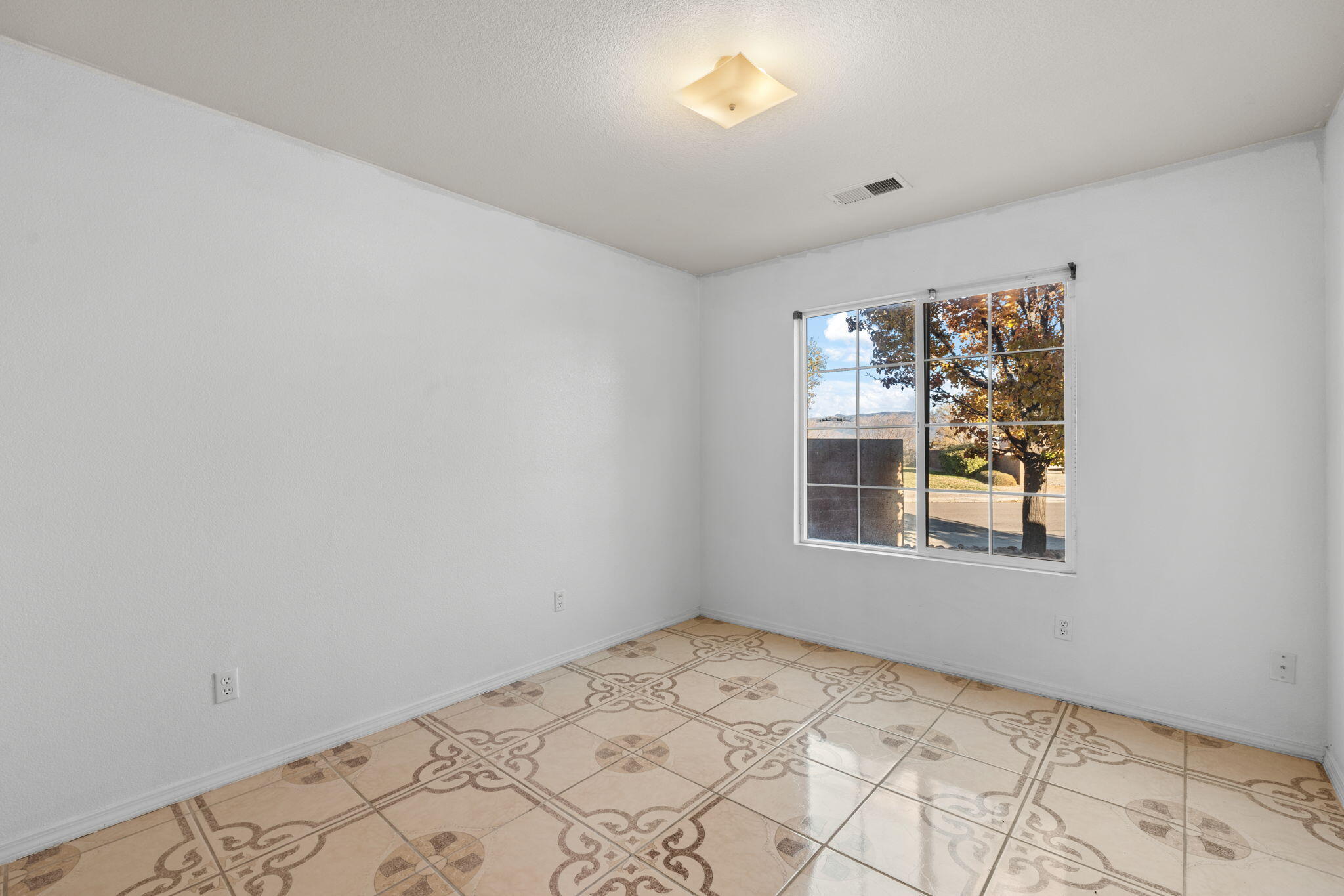 9615 CARSON MESA Drive NW