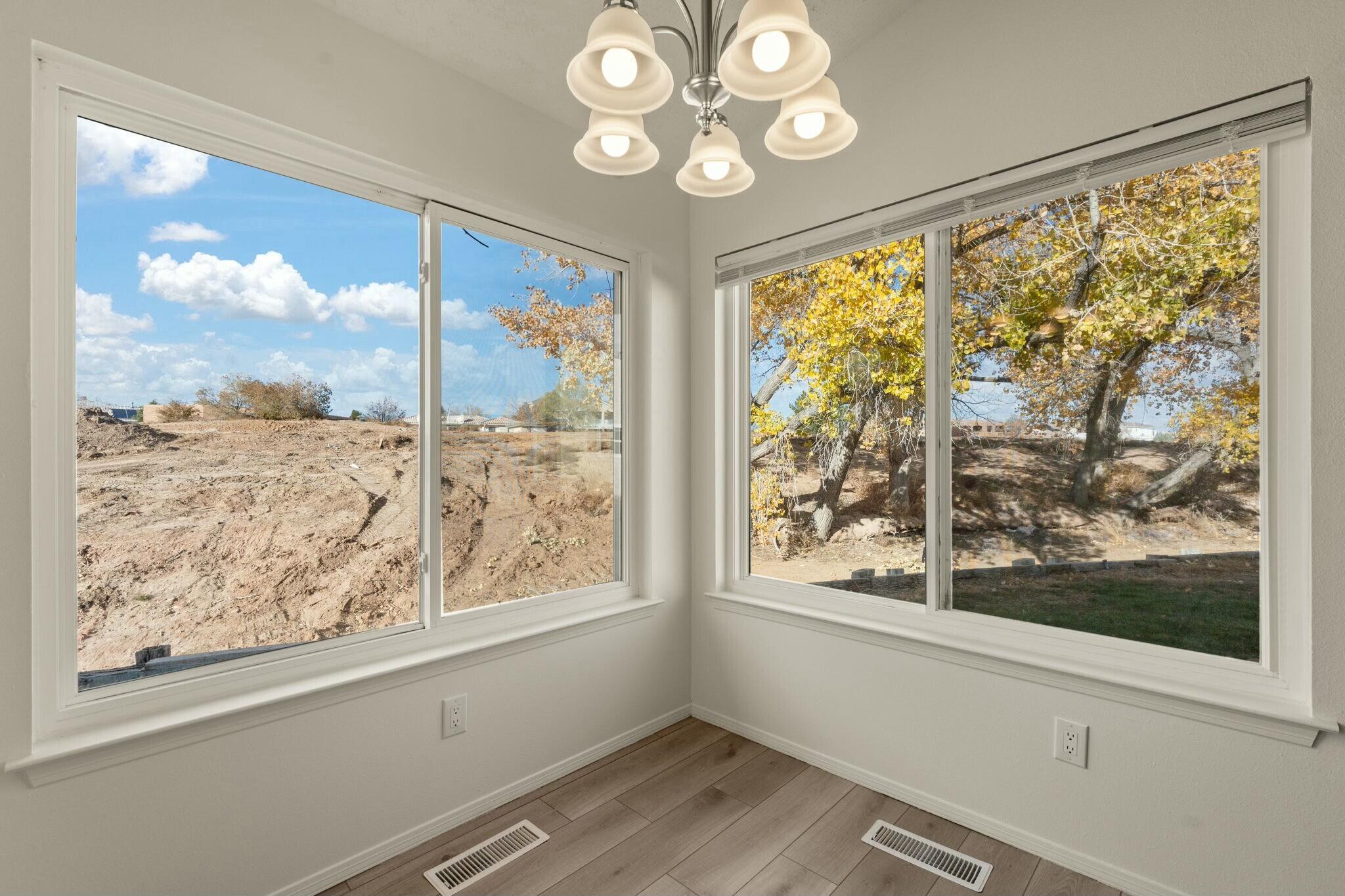 608 EASTLAKE Drive SE