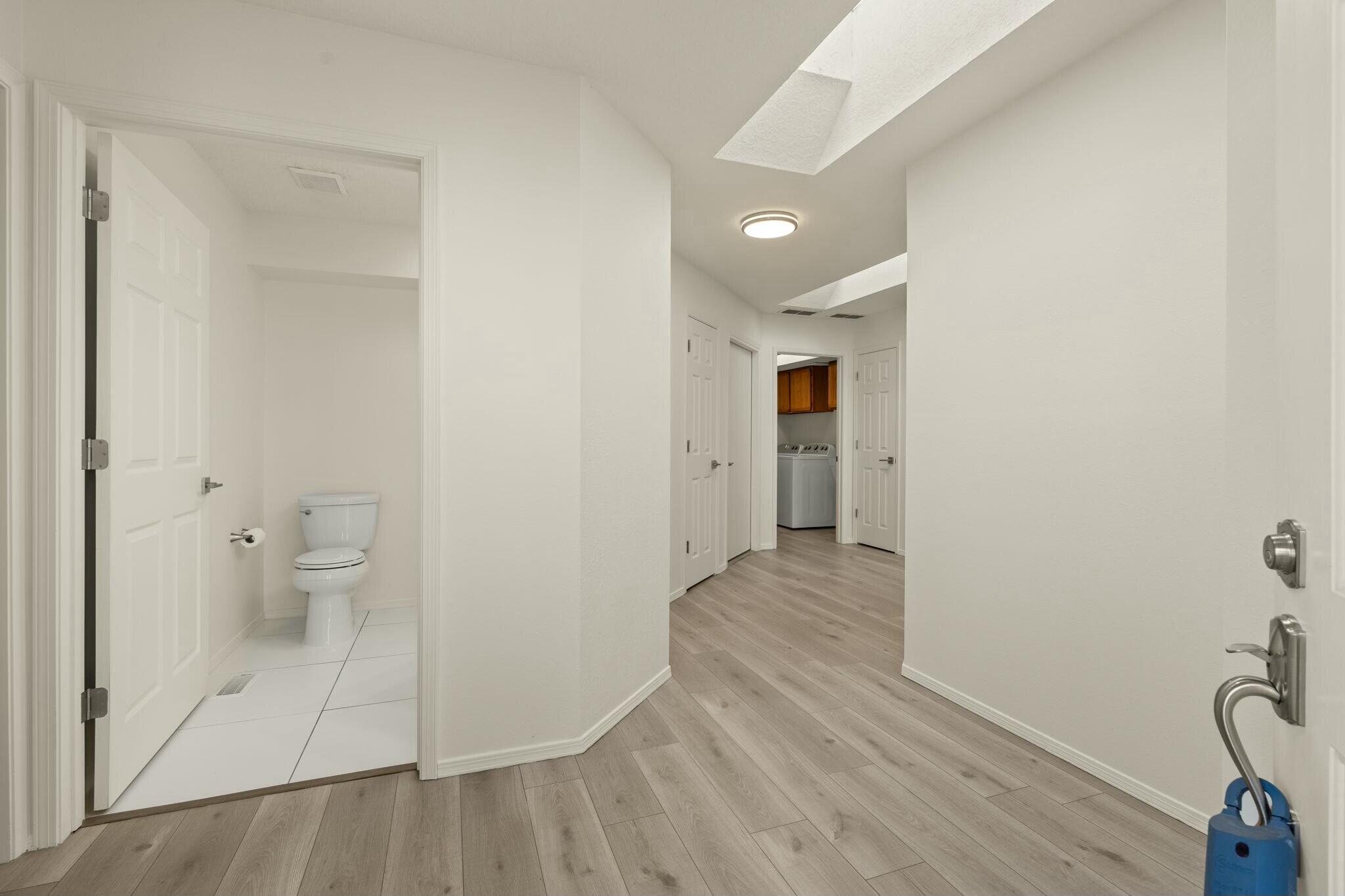 608 EASTLAKE Drive SE