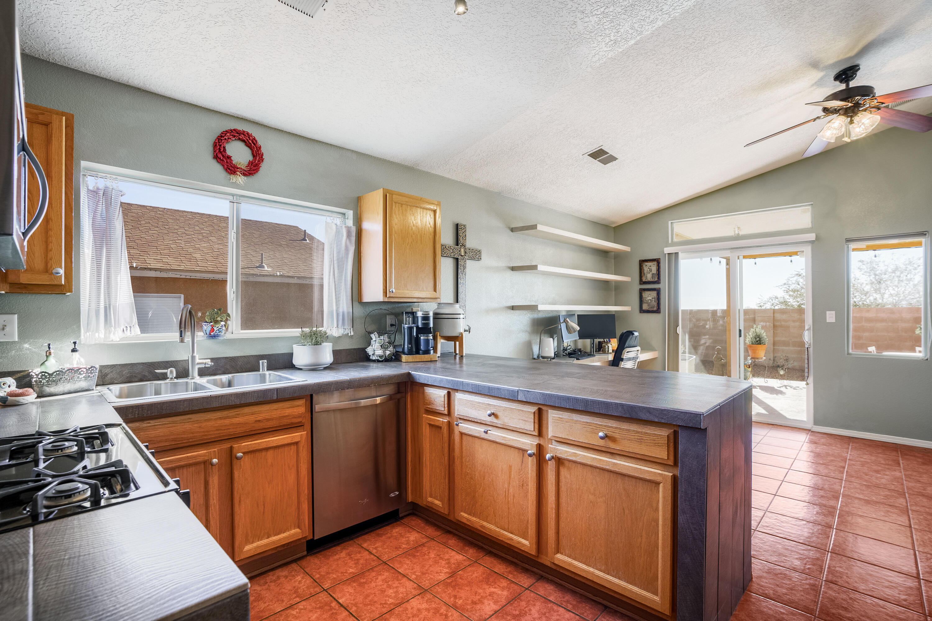 6132 VAUGHN Drive NE