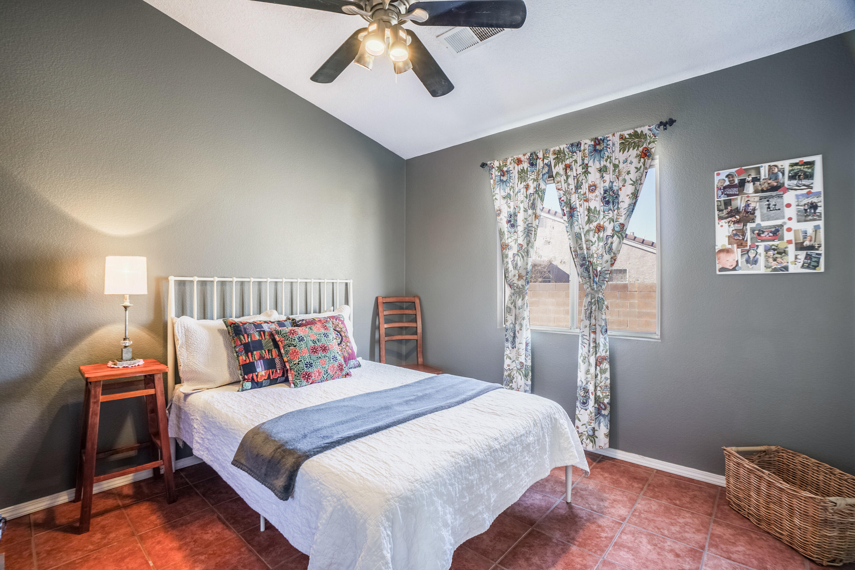 6132 VAUGHN Drive NE