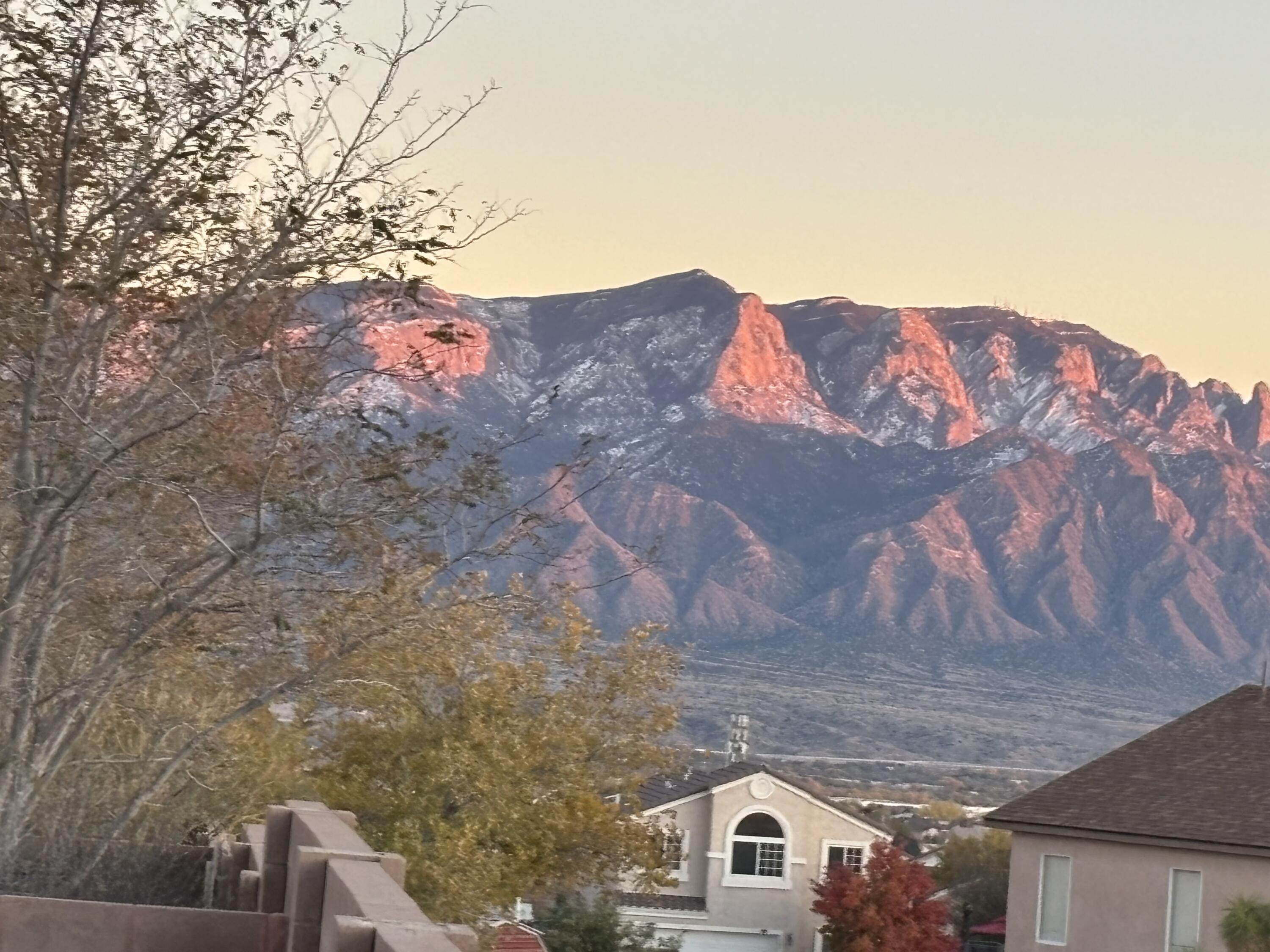 6132 VAUGHN Drive NE