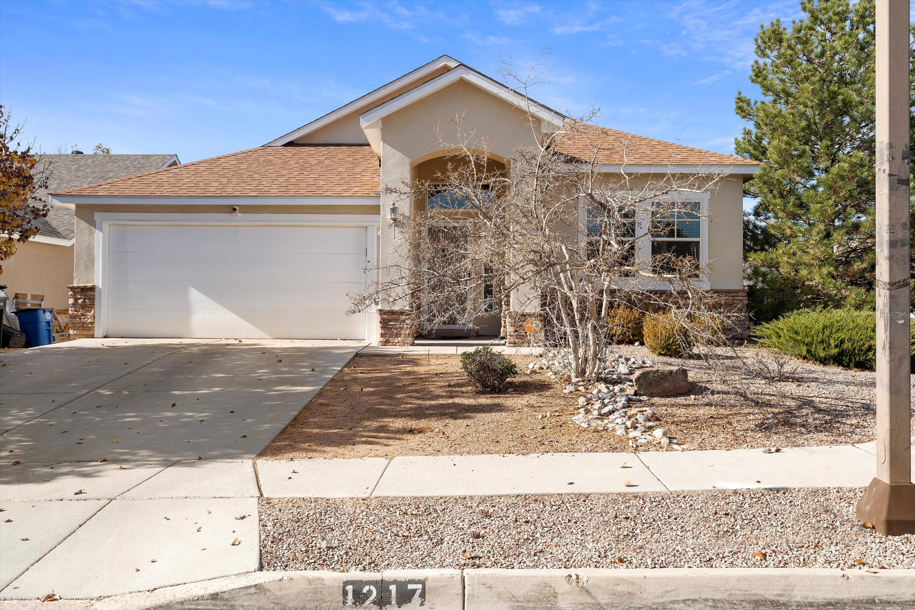 1217 REYNOSA Loop SE