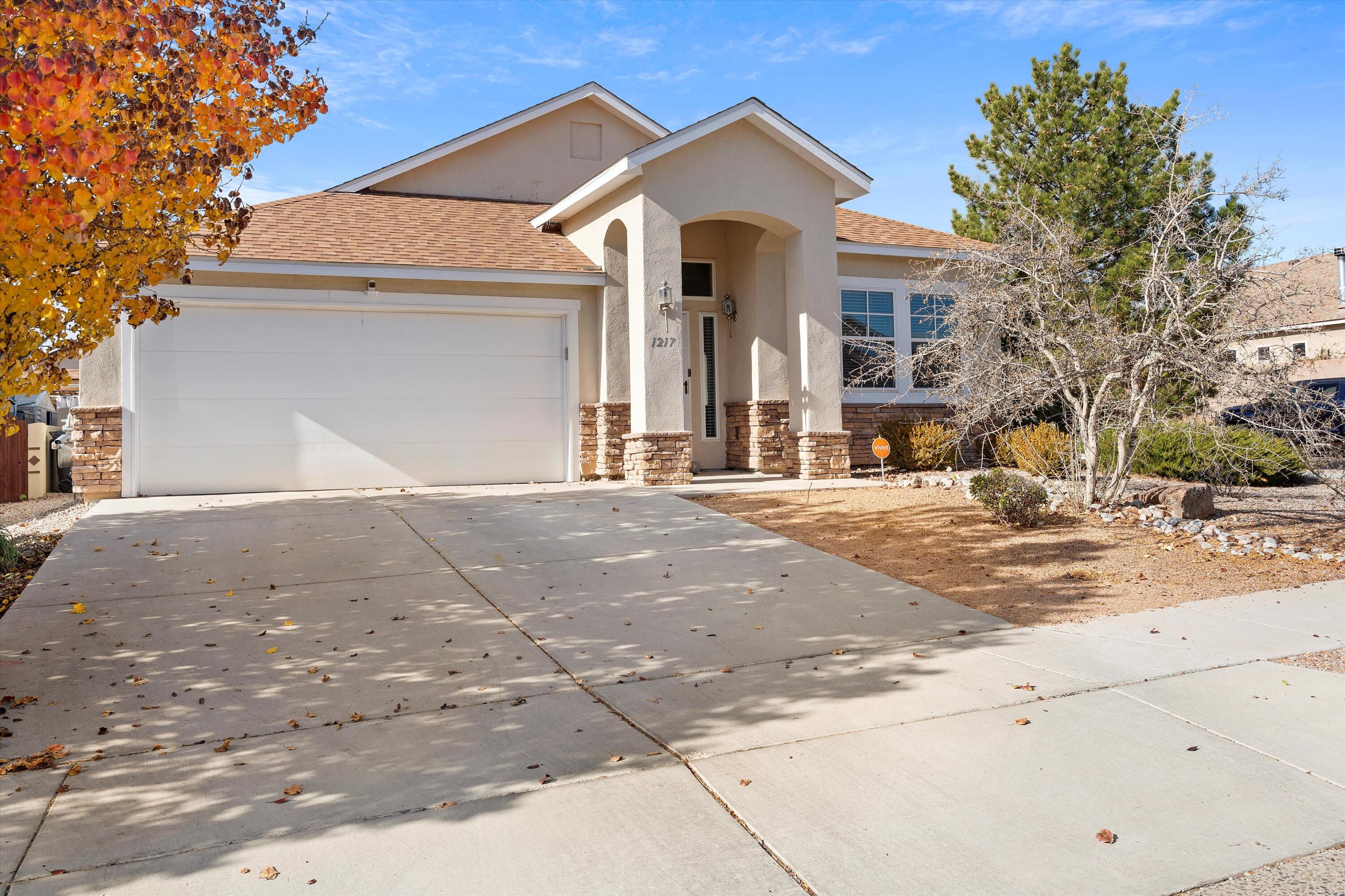 1217 REYNOSA Loop SE