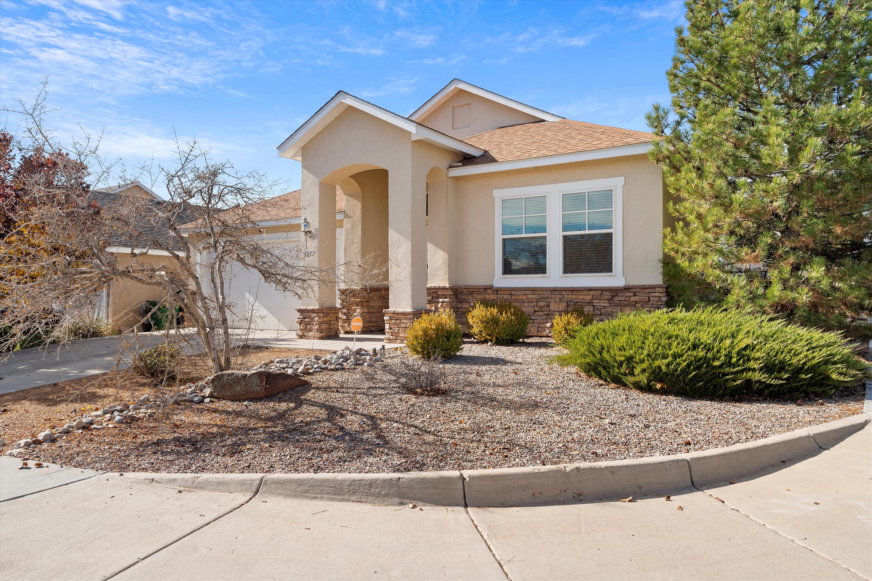 1217 REYNOSA Loop SE