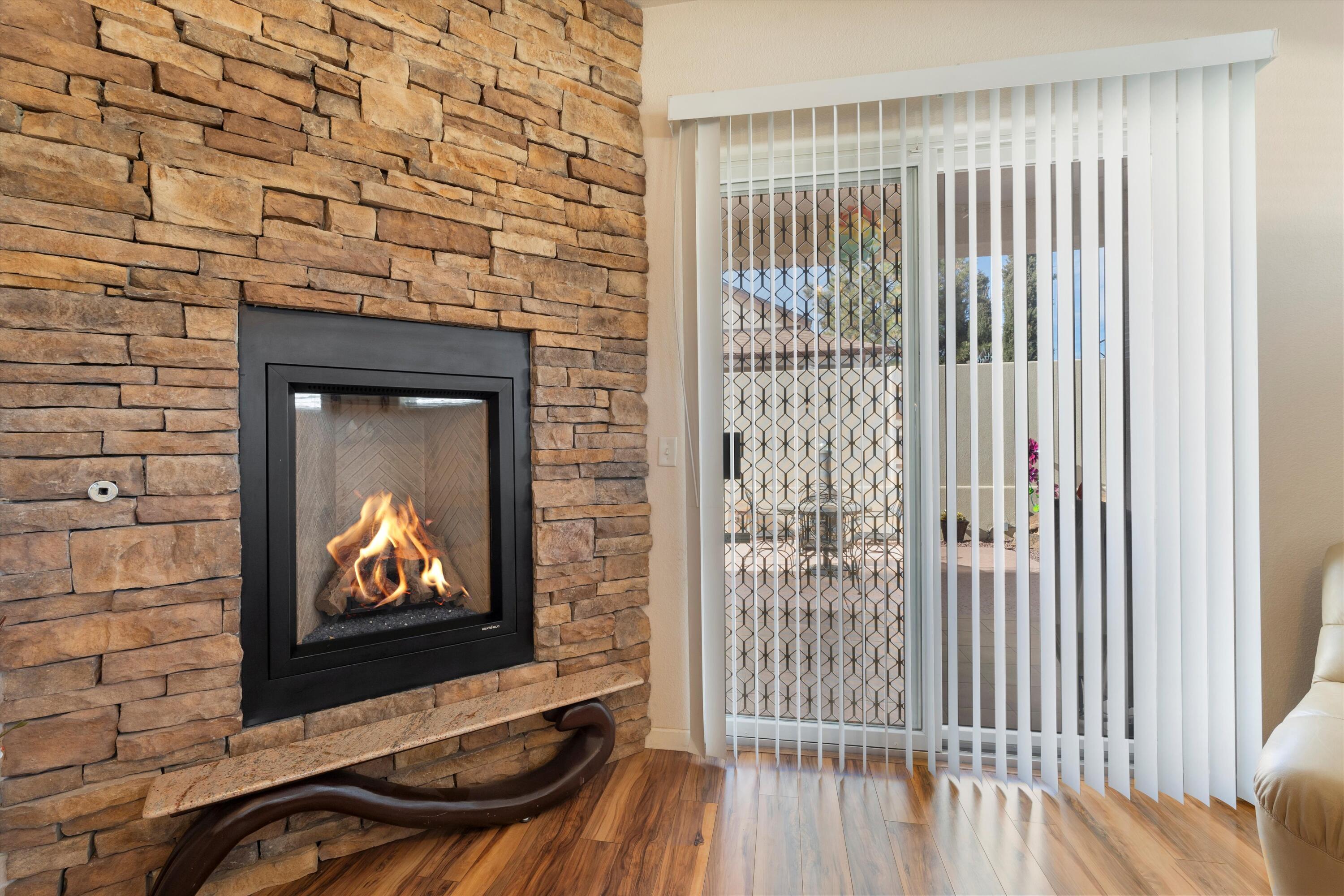 1217 REYNOSA Loop SE