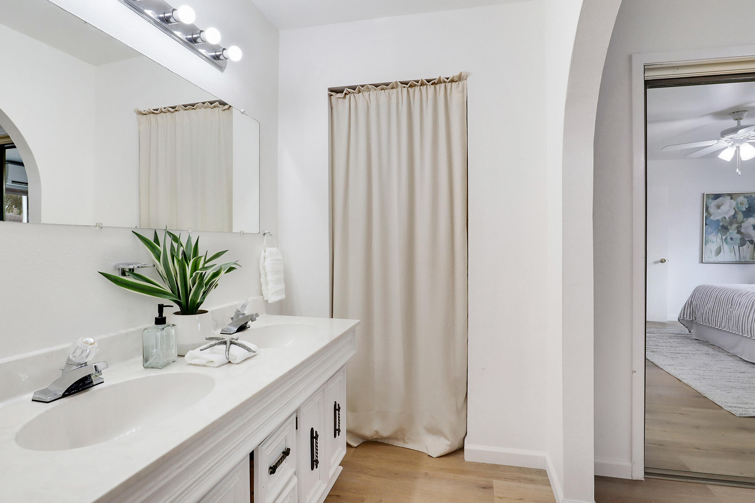 4525 BERMUDA Drive NE