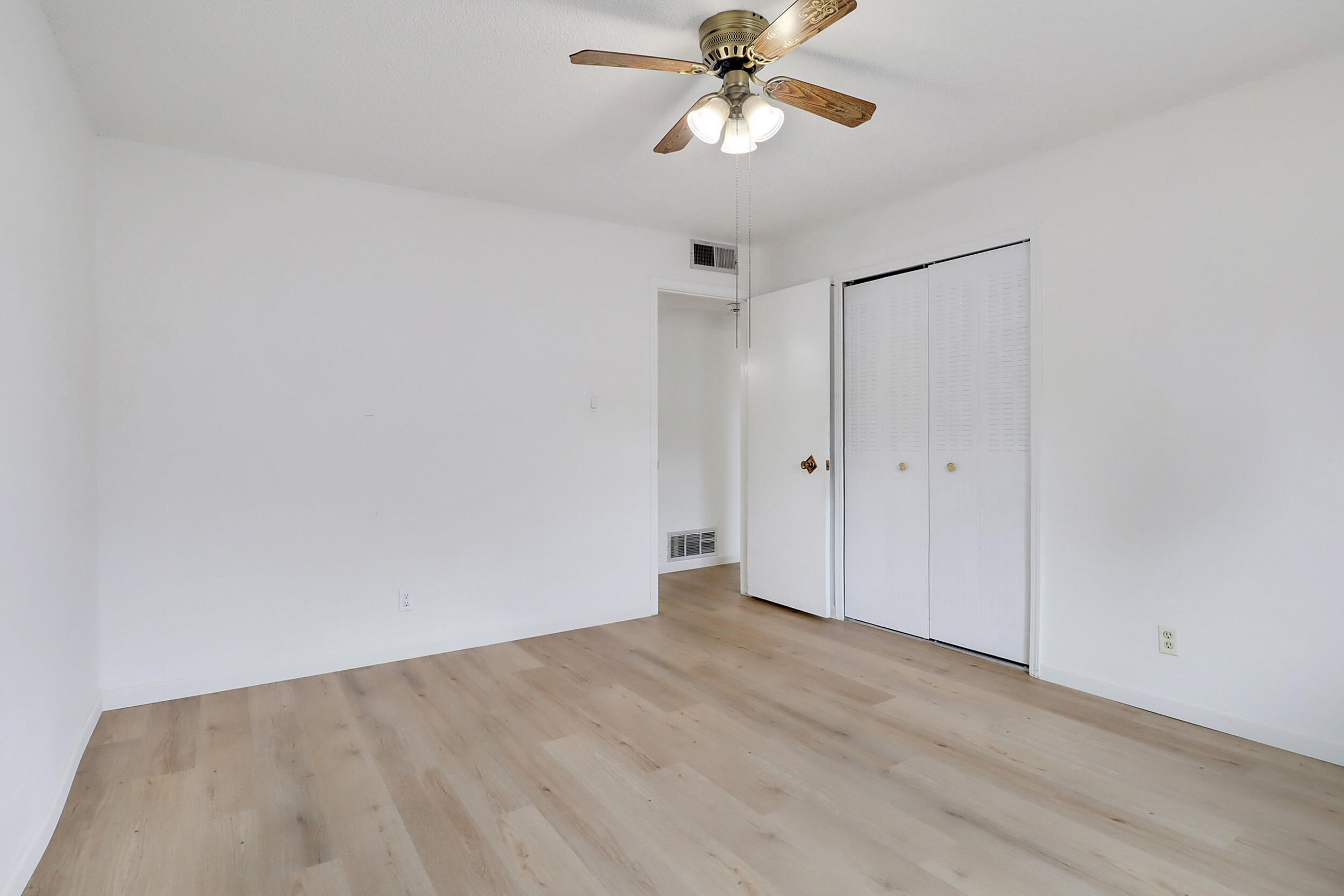 4525 BERMUDA Drive NE