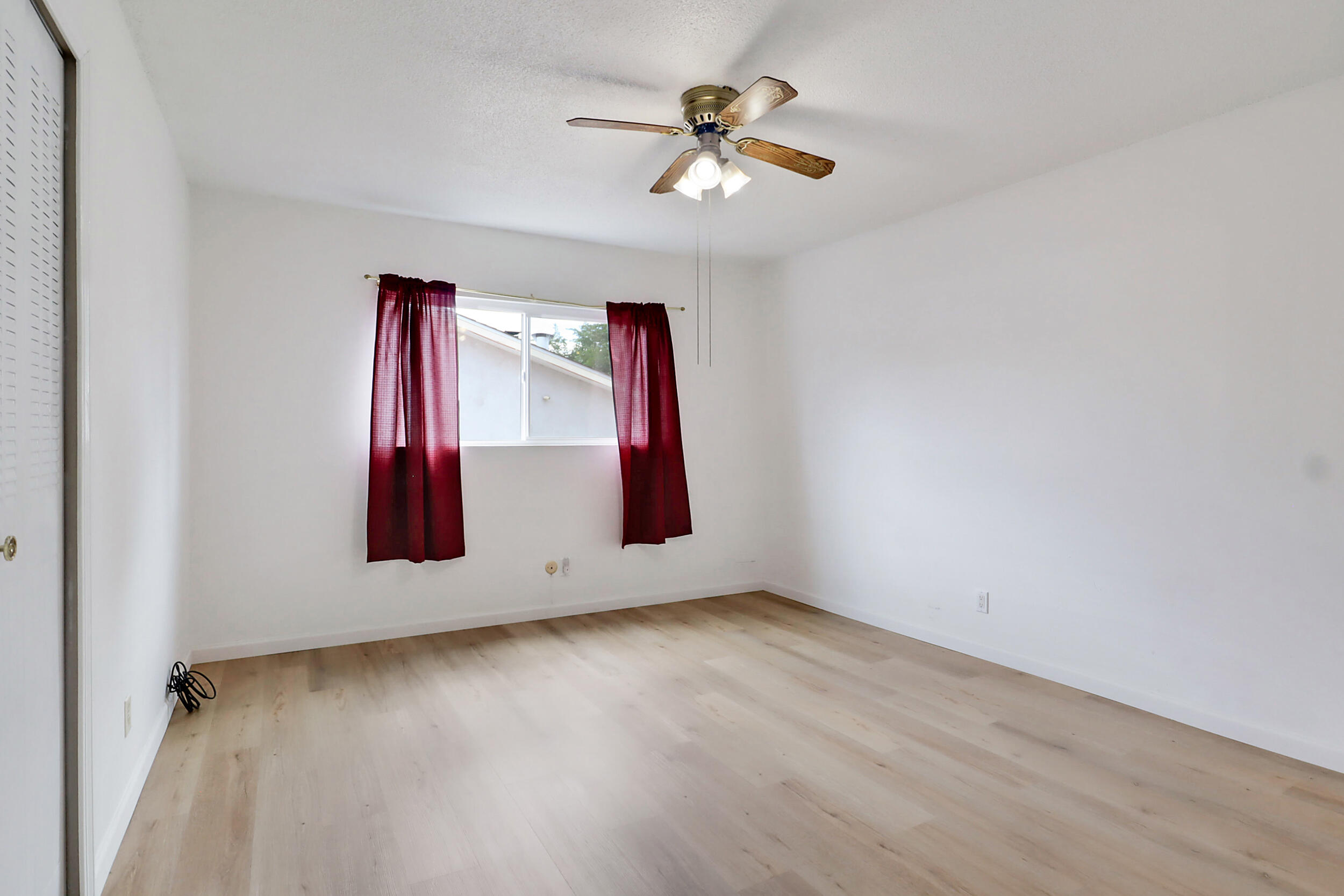 4525 BERMUDA Drive NE