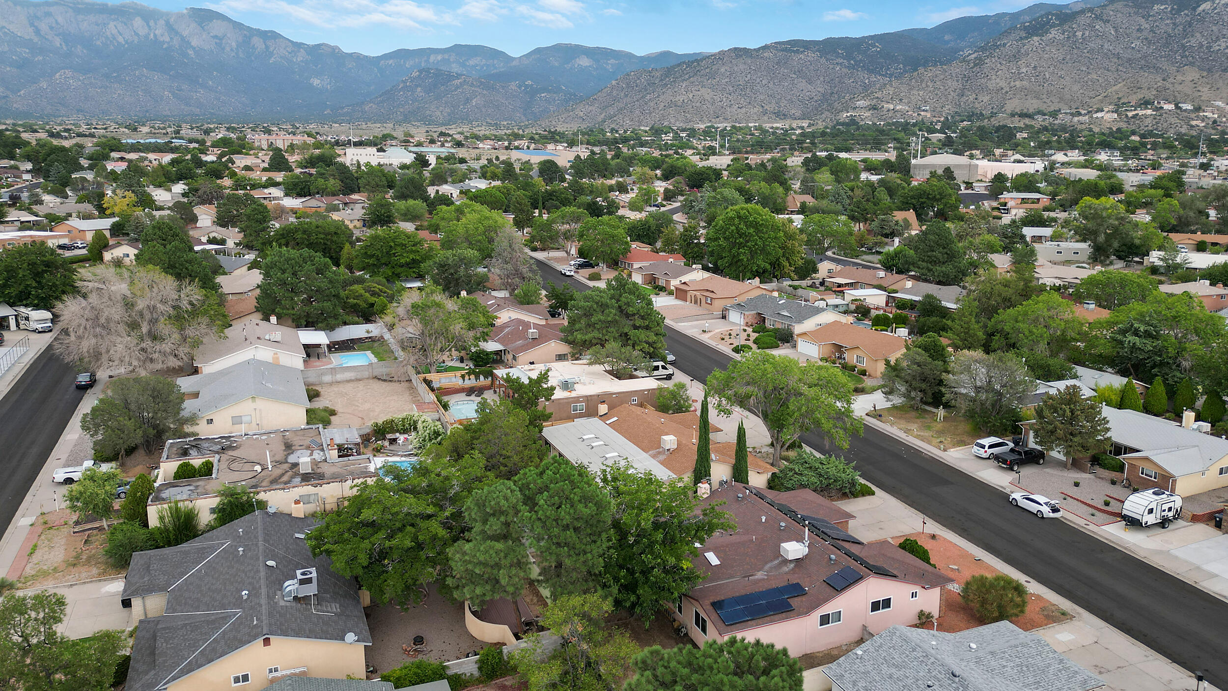 4525 BERMUDA Drive NE