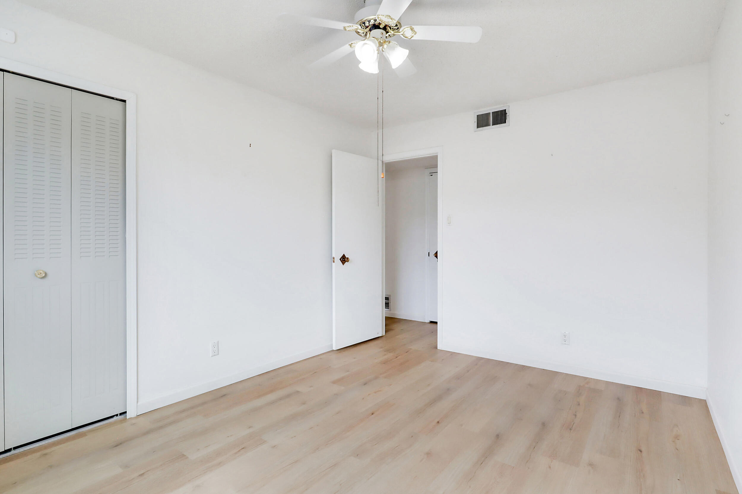 4525 BERMUDA Drive NE