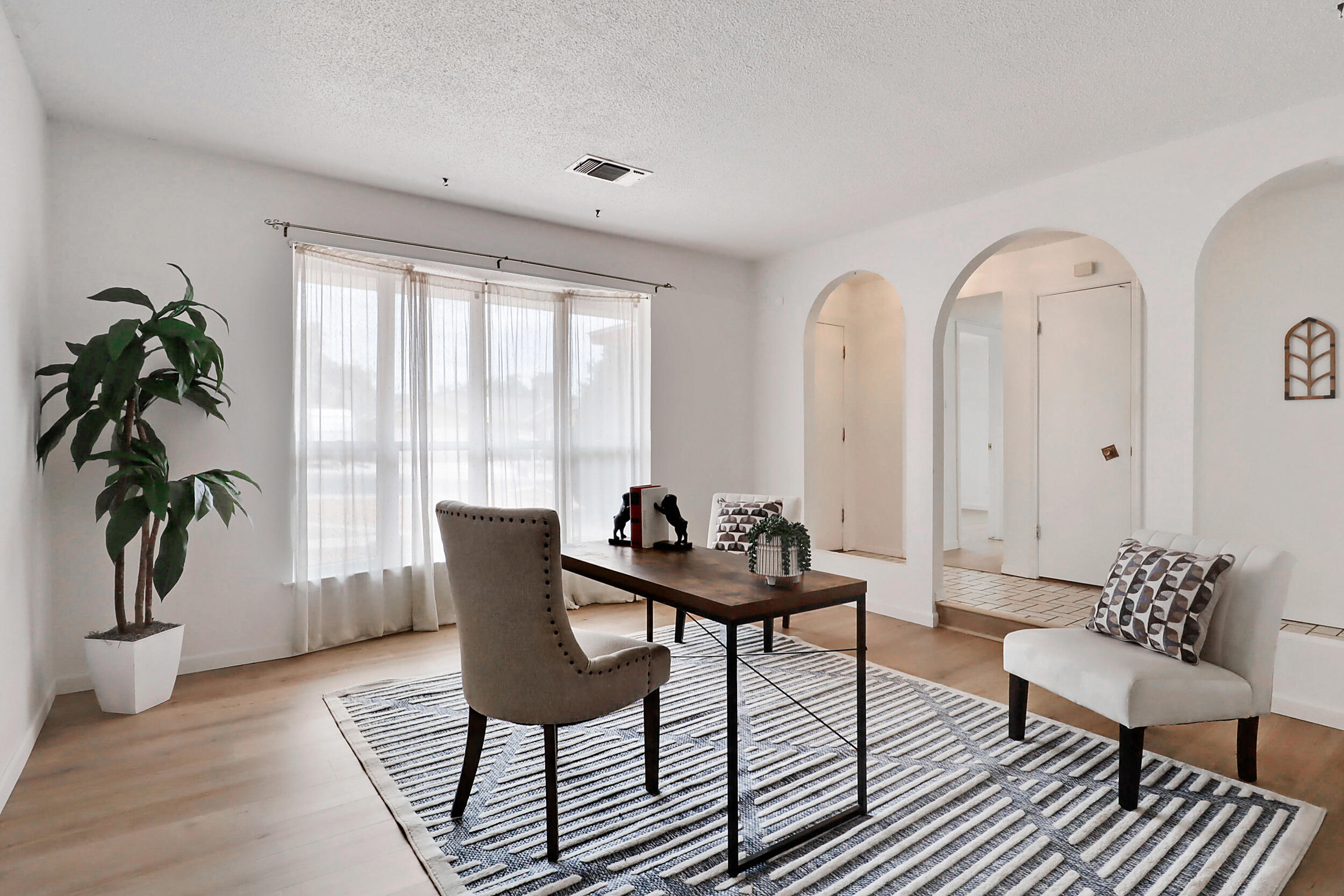 4525 BERMUDA Drive NE