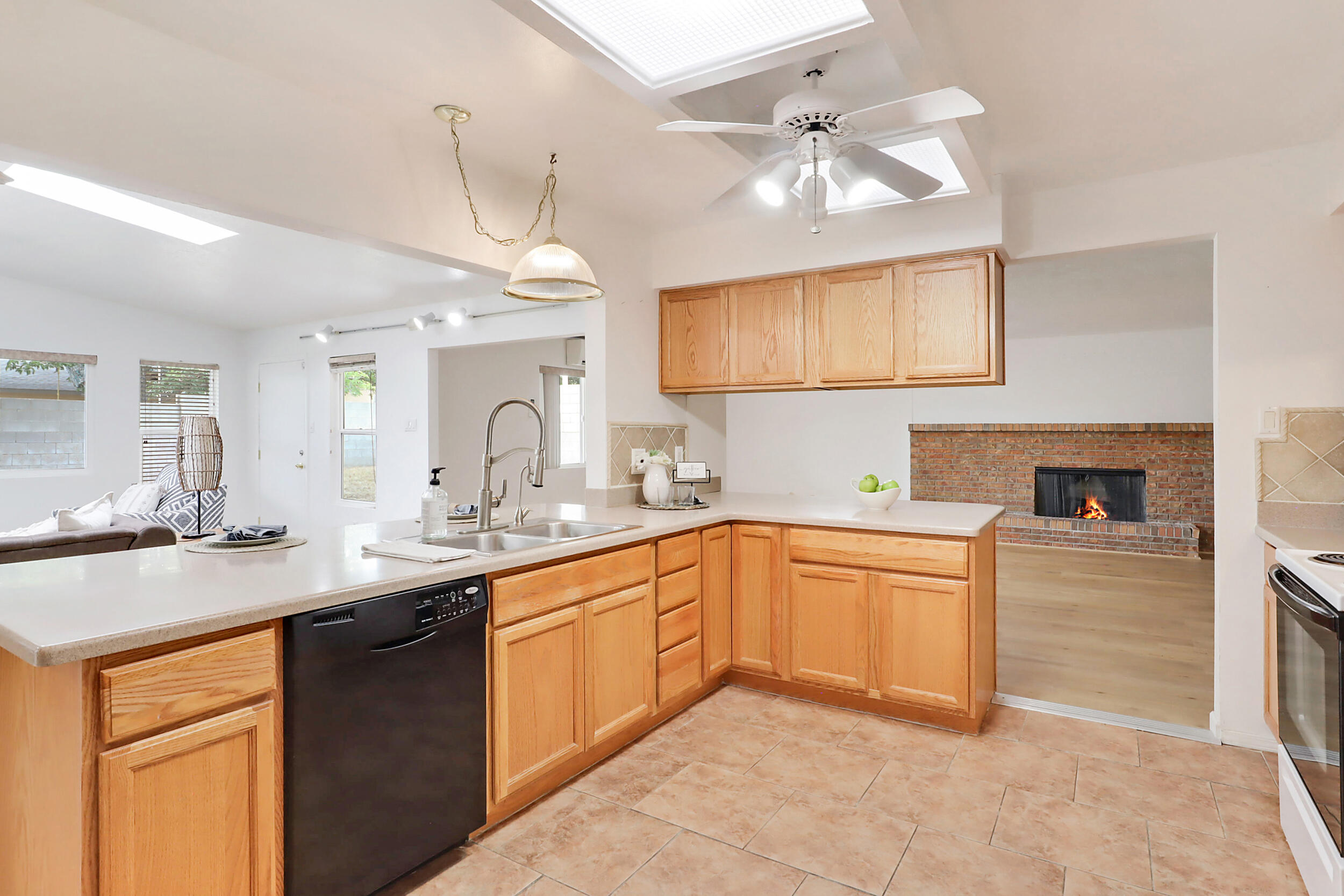 4525 BERMUDA Drive NE